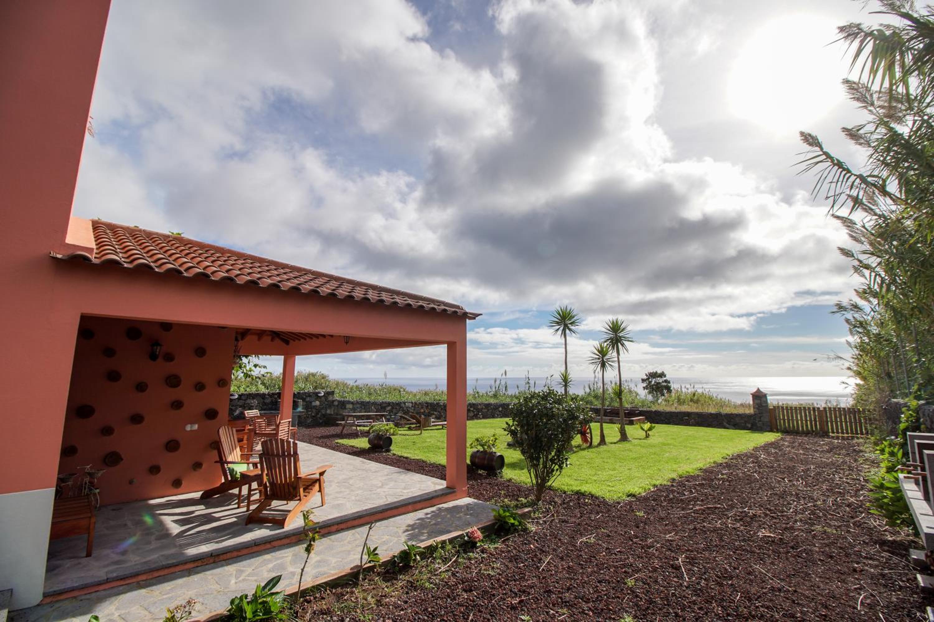 Quinta das Candeias view 5