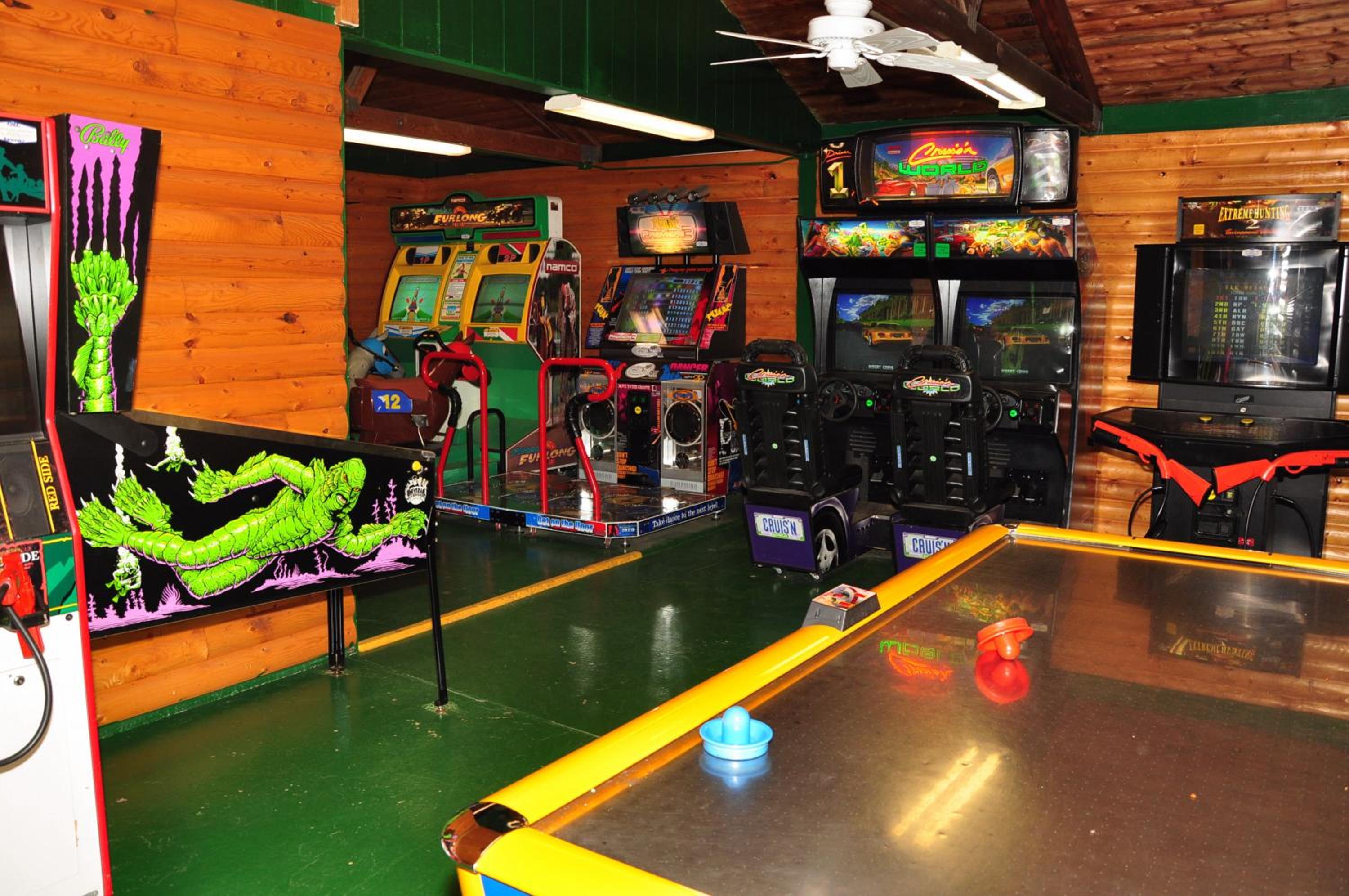 Arrowhead Camping Resort Loft Cabin 22 view 5