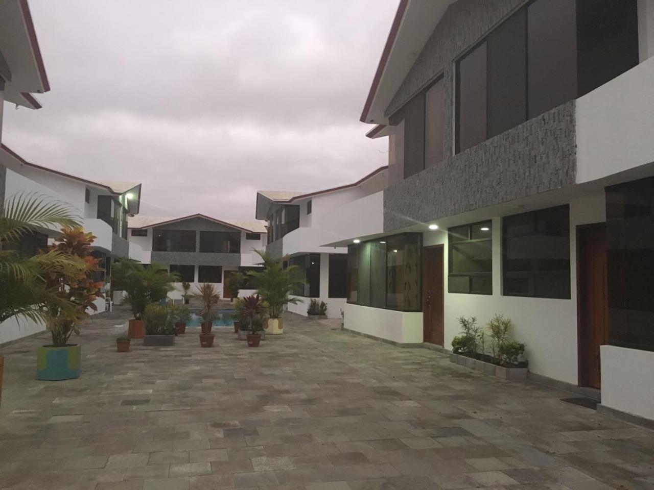 Casa en Tonsupa view 2