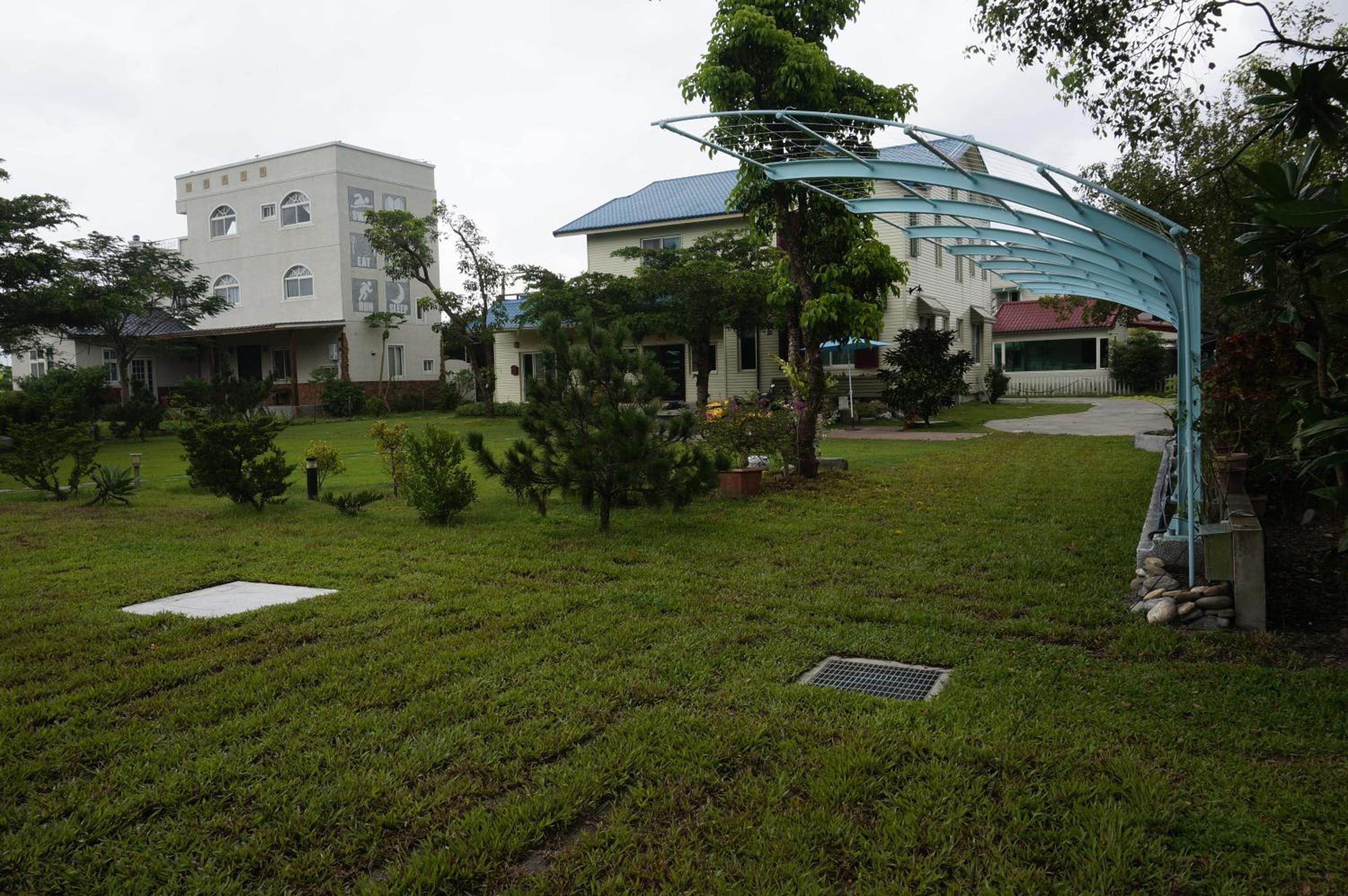 Photo 12