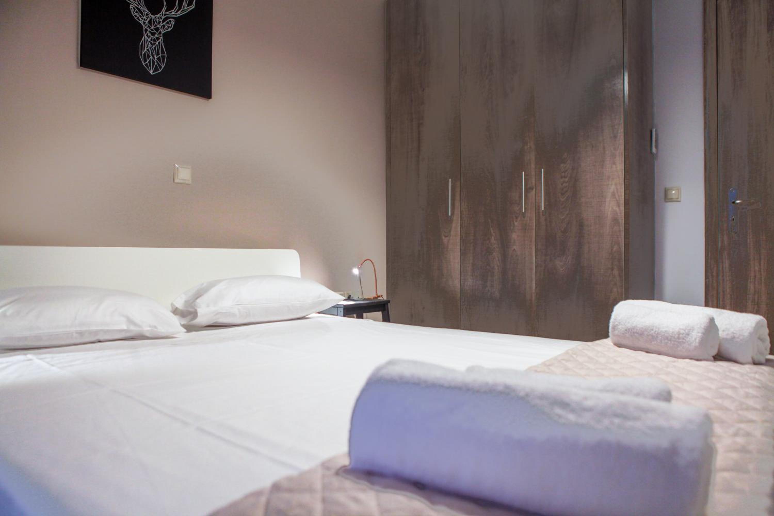 Lak Peristeri Homes 50m from metro station