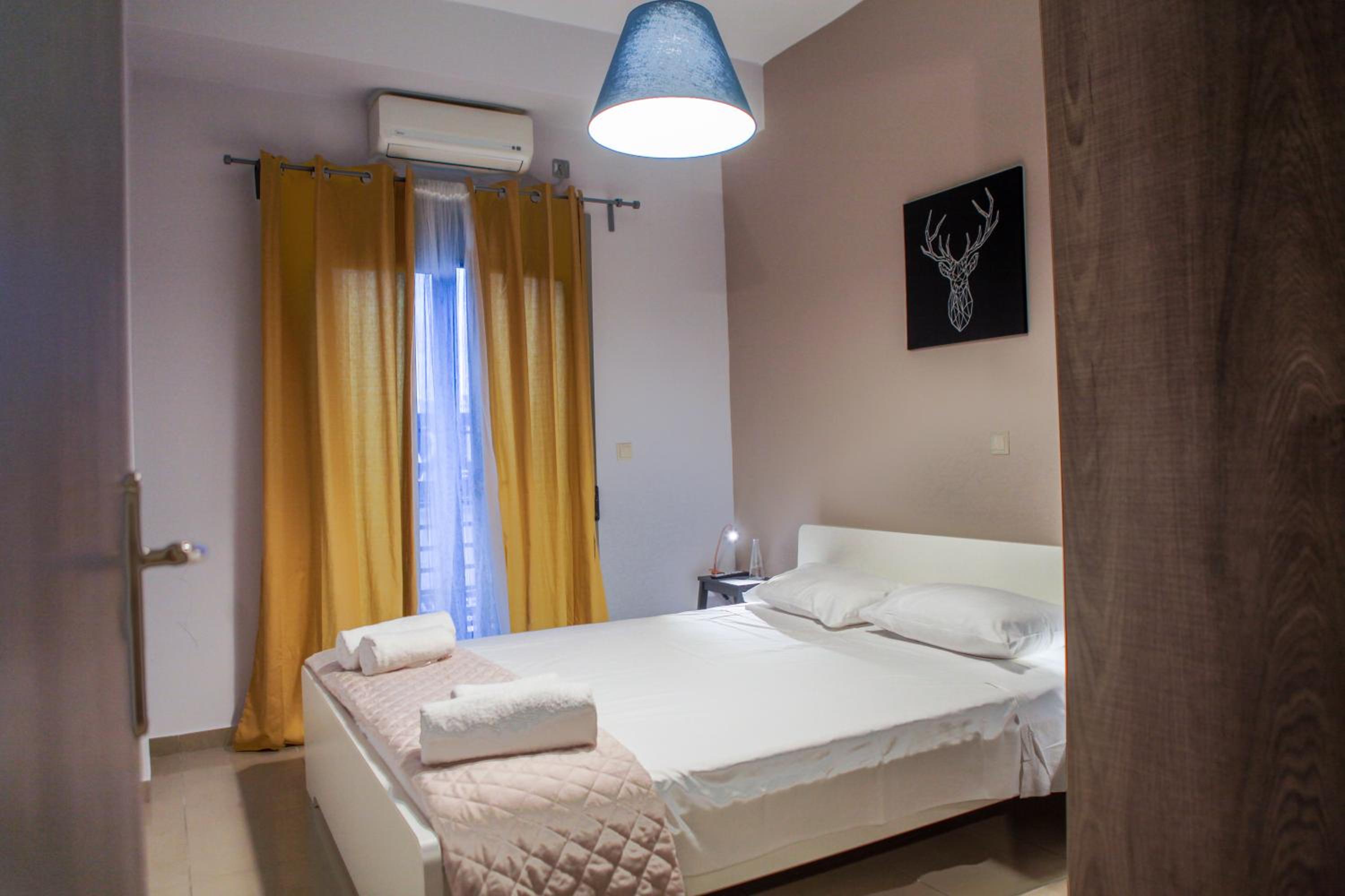 Lak Peristeri Homes 50m from metro station