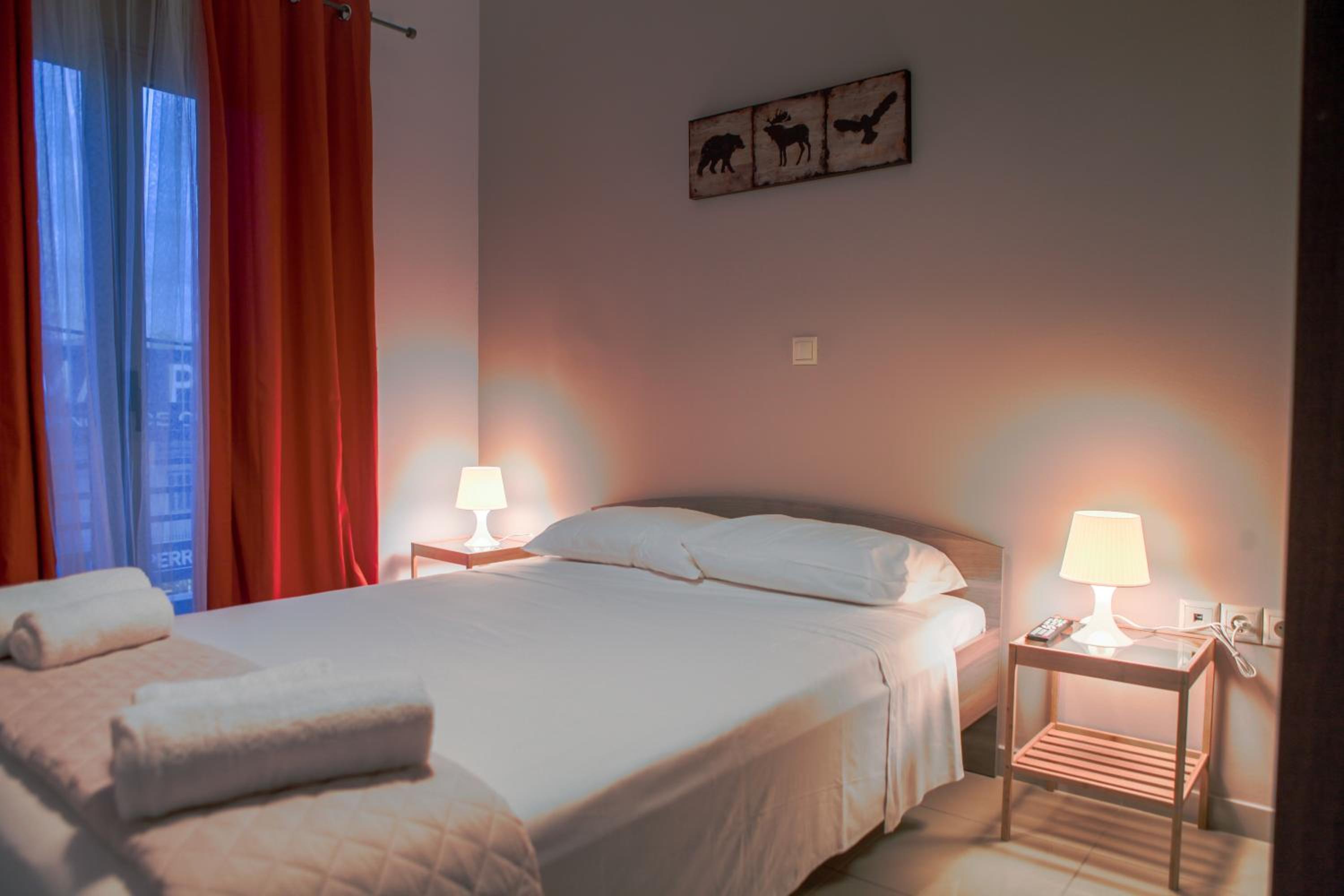 Lak Peristeri Homes 50m from metro station