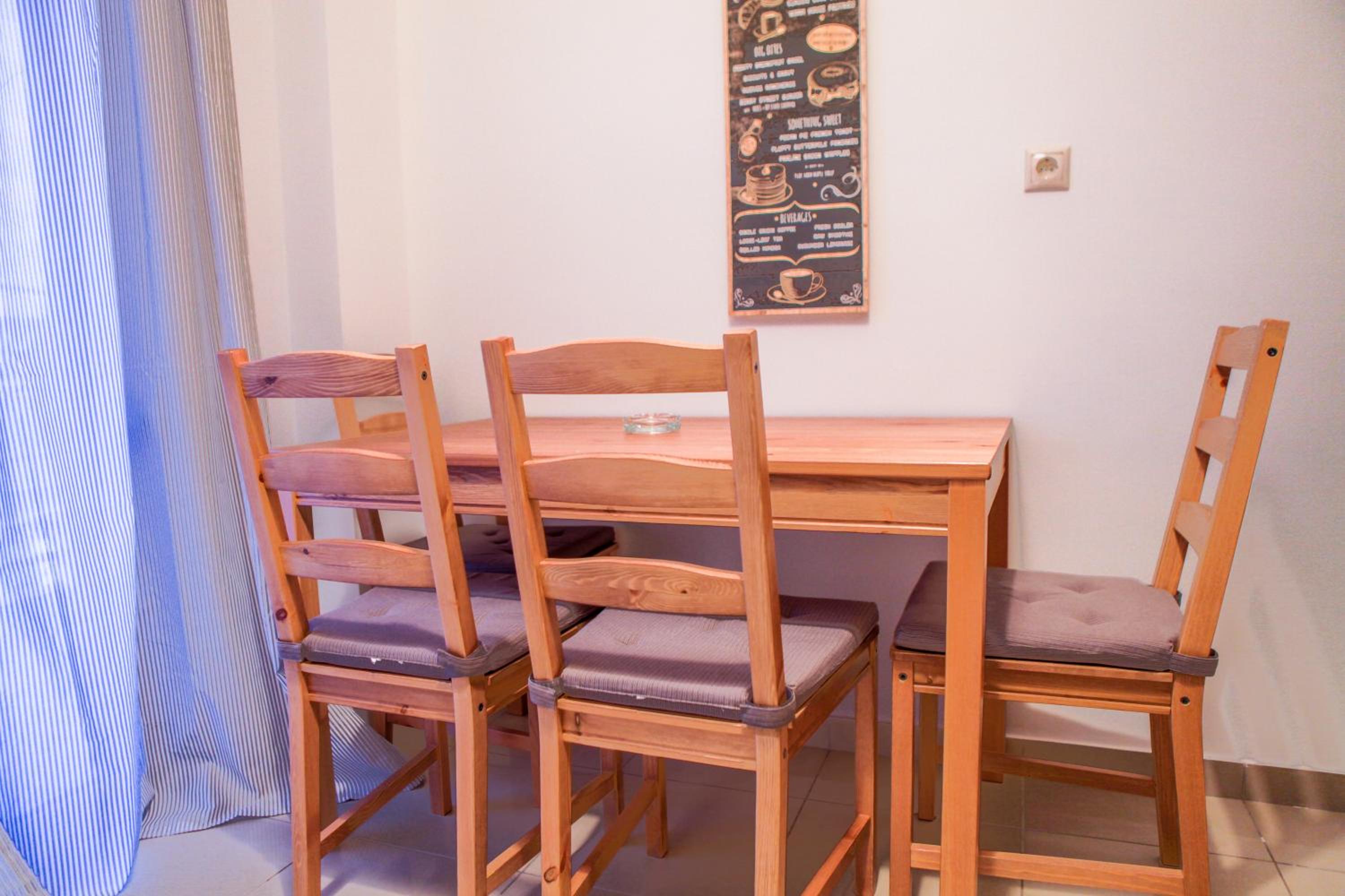 Lak Peristeri Homes 50m from metro station