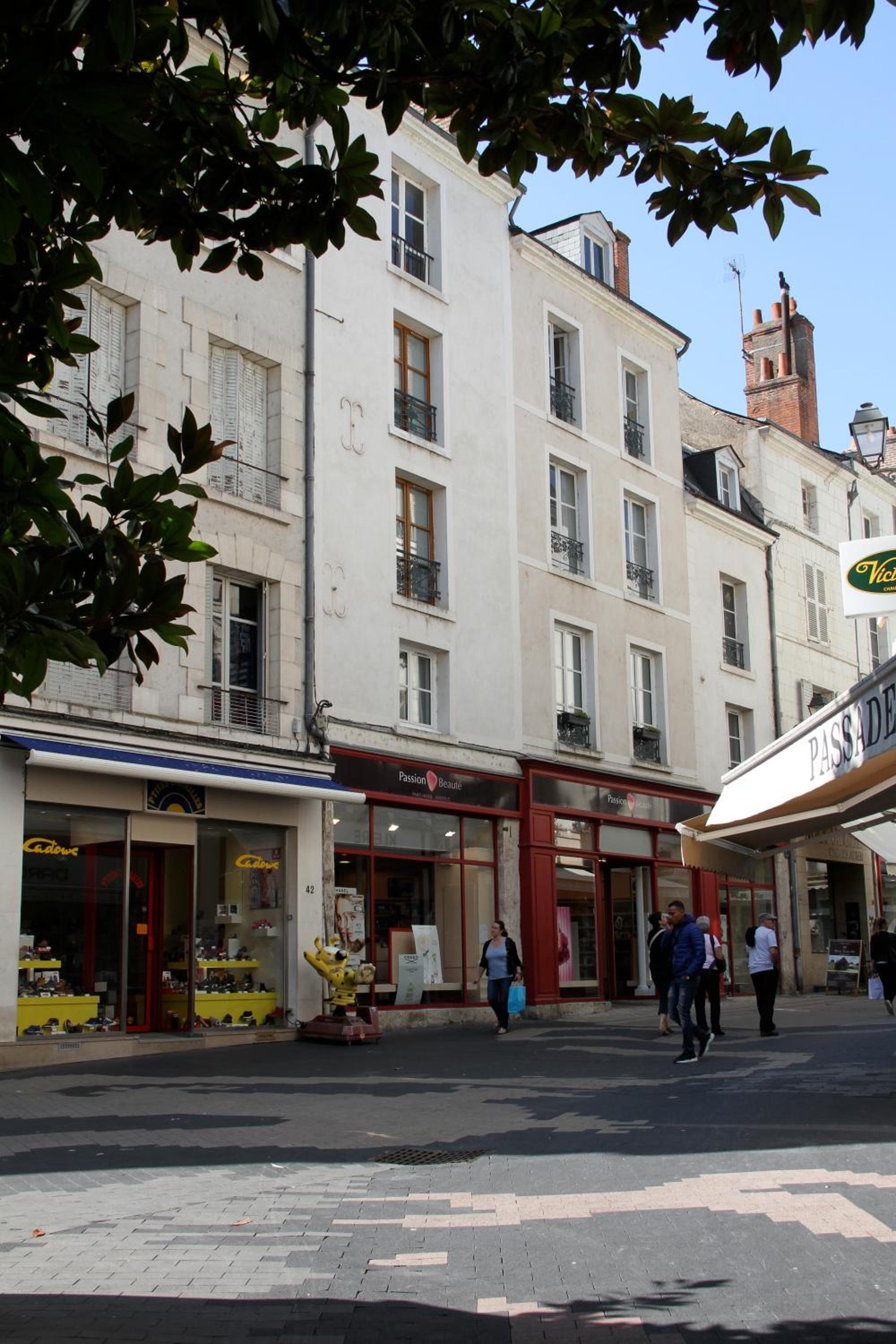 Blois La Tour 1696 photo 4