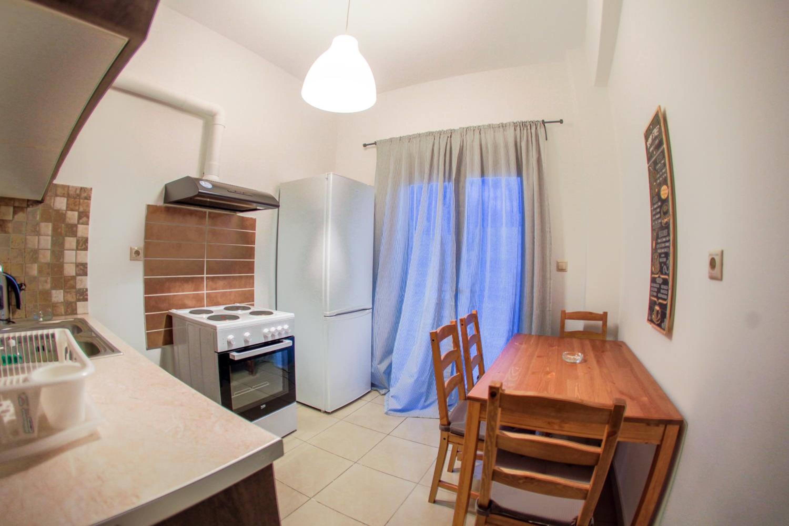 Lak Peristeri Homes 50m from metro station