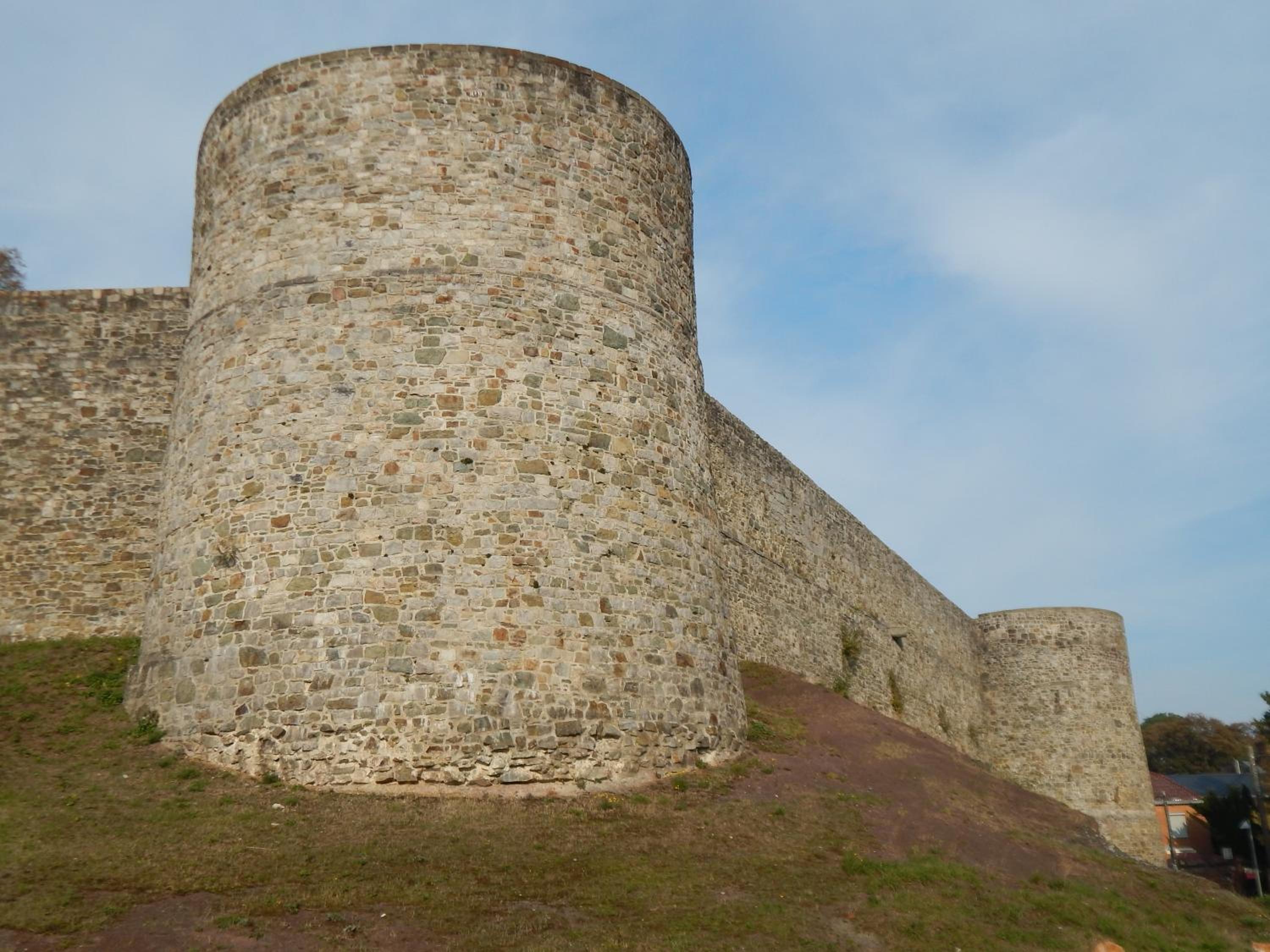 Les Remparts