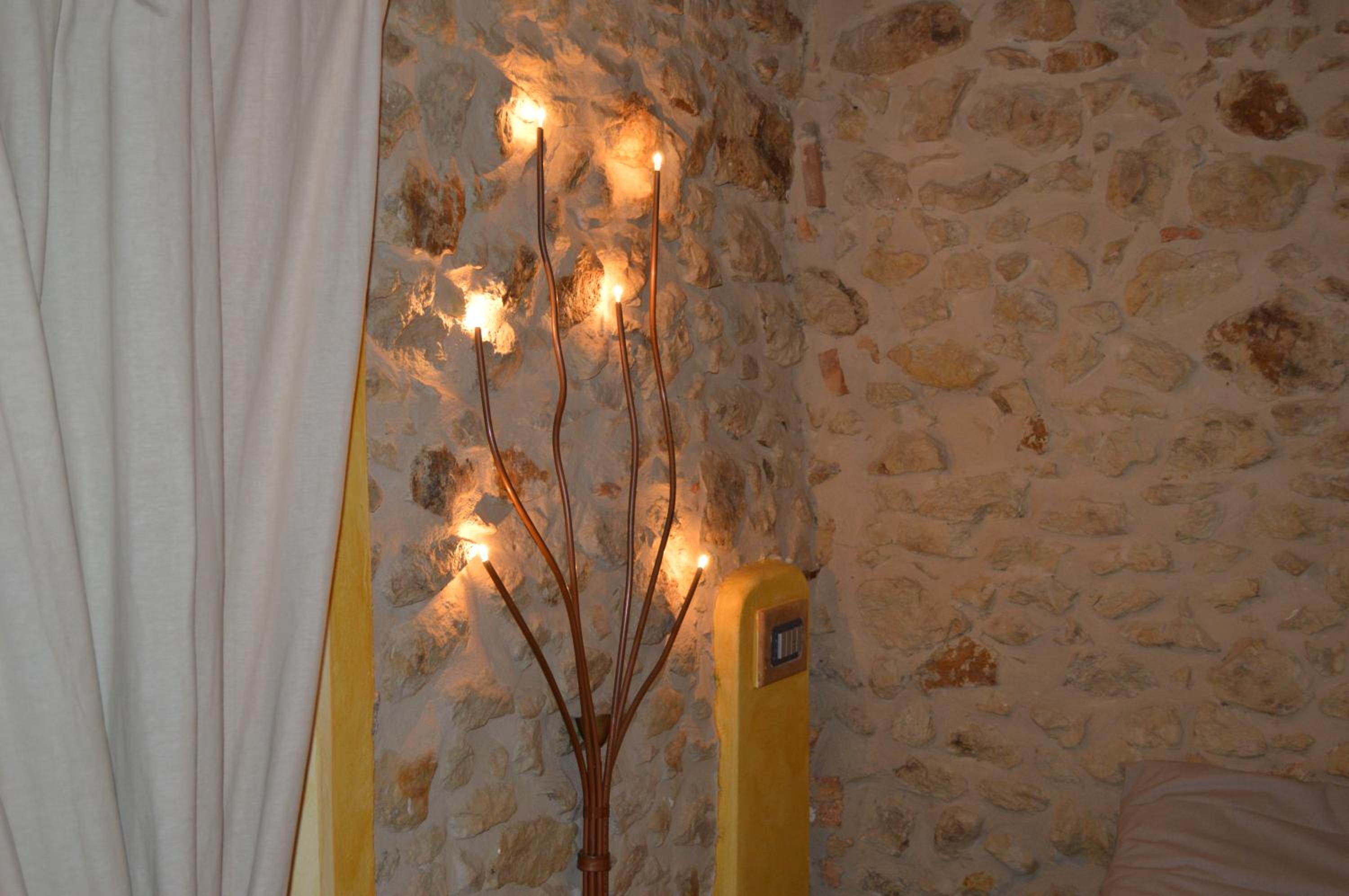 Photo 48