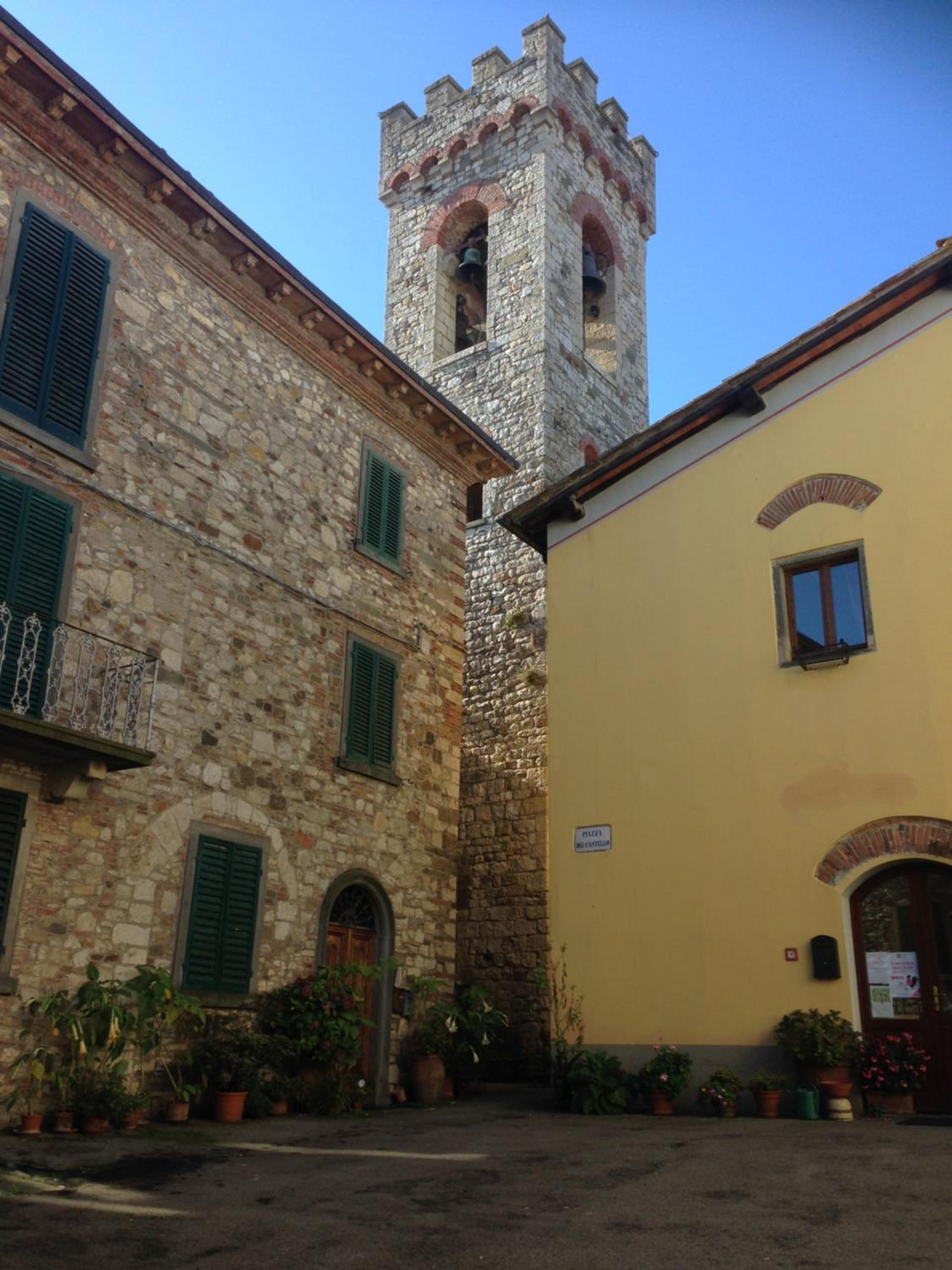 Dolcevita Chianti Apartments view 4