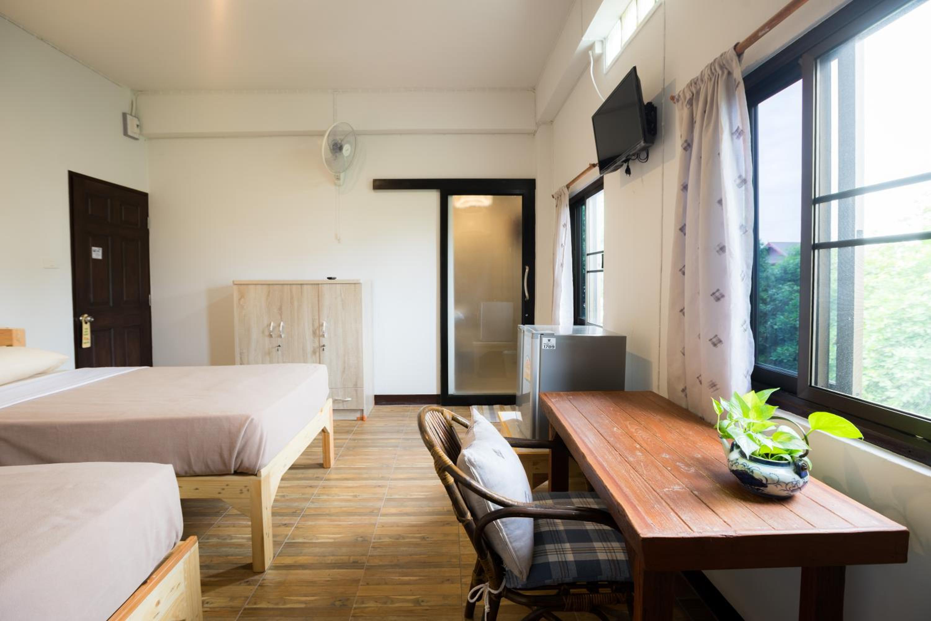 Mountain View GuesthouseChiangmai