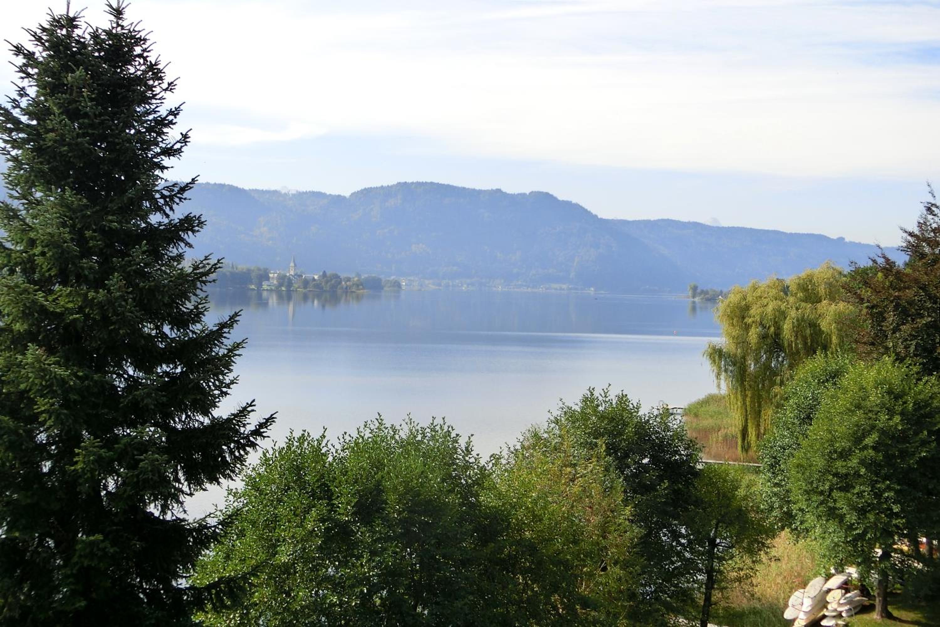 ANNA Seeblick Appartement, Haus Hänsel&Gretel am Ossiachersee, Hallenbad, Skiarena Gerlitzen
