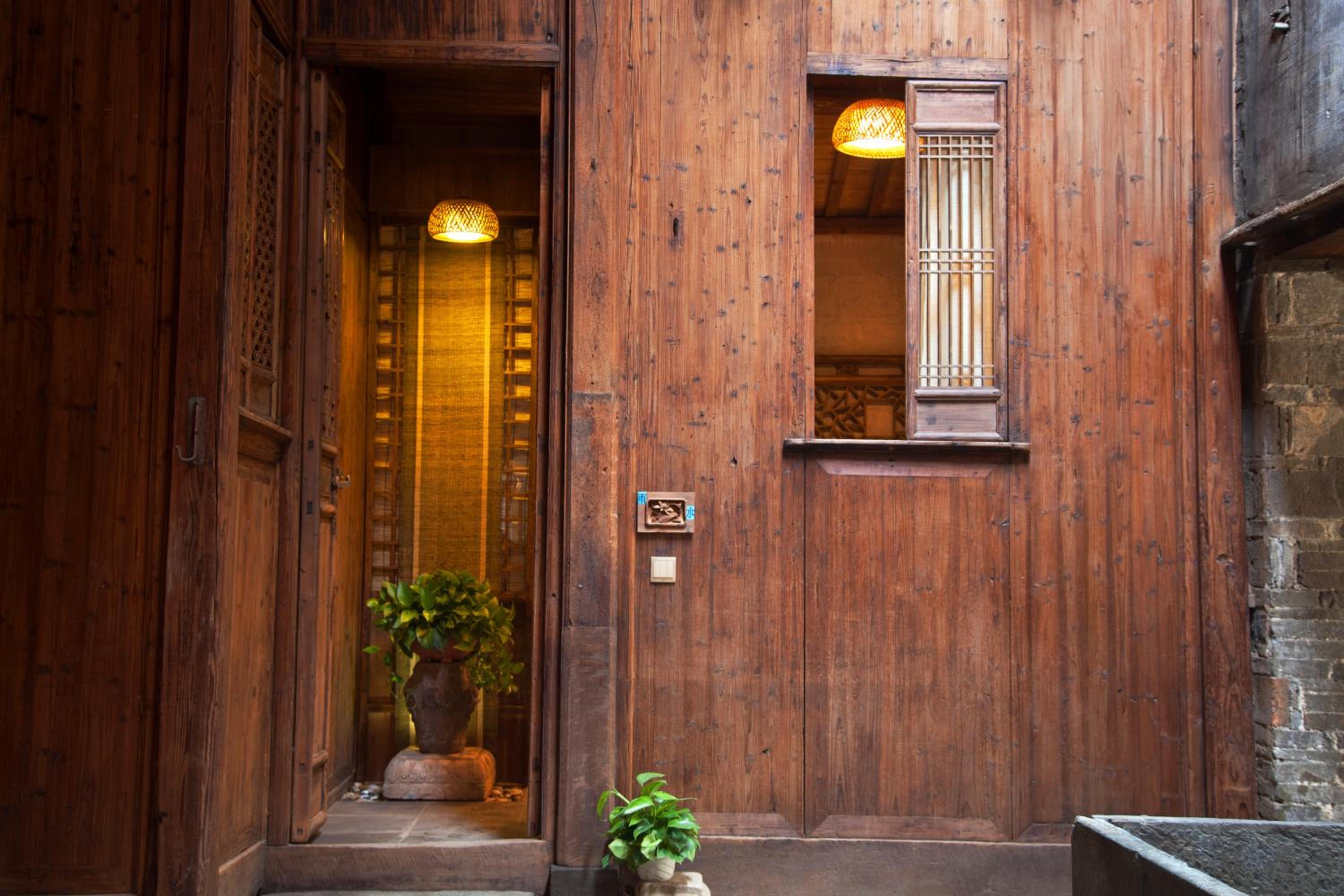 WuYuan QiYe YanXiang Guesthouse