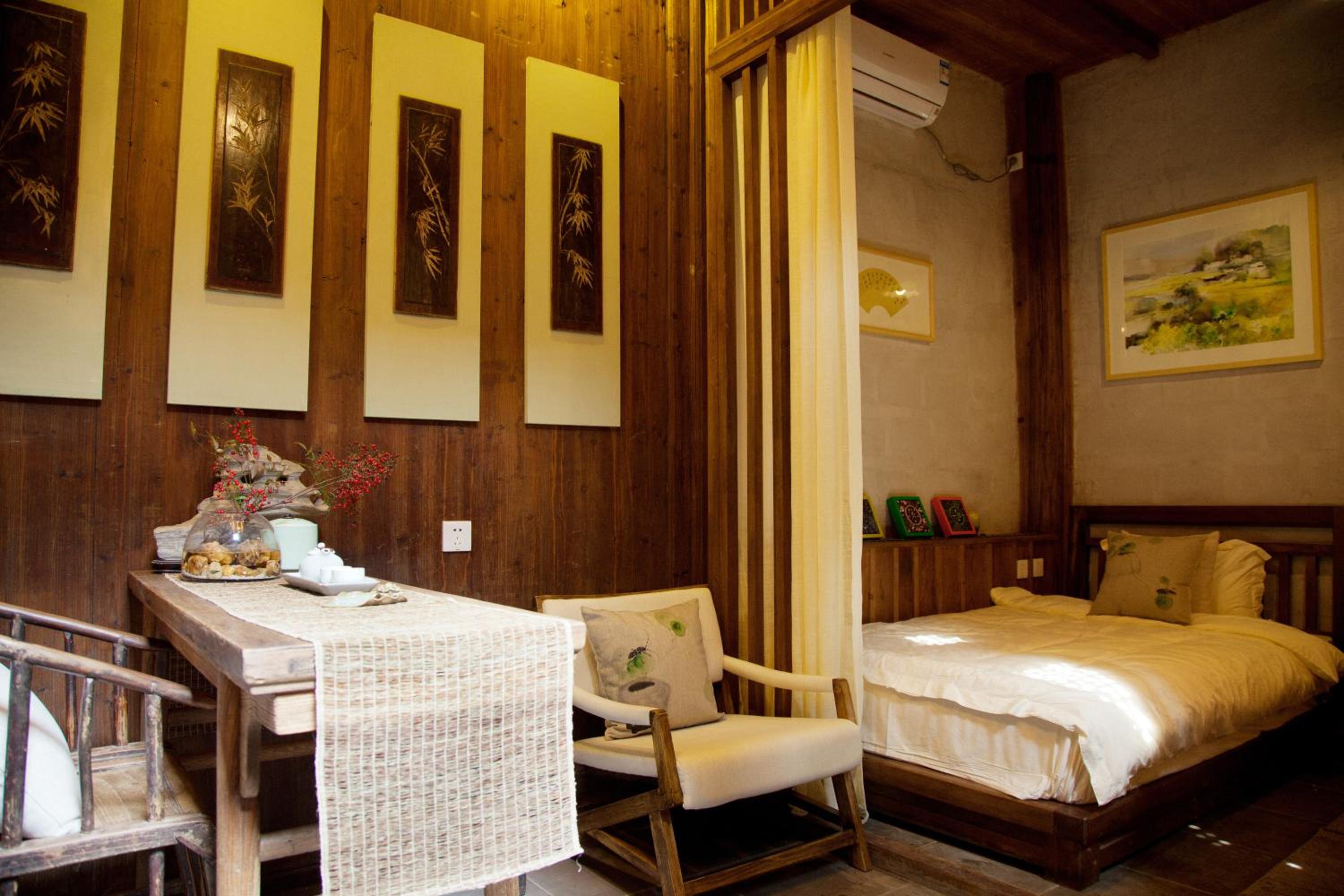 WuYuan QiYe YanXiang Guesthouse