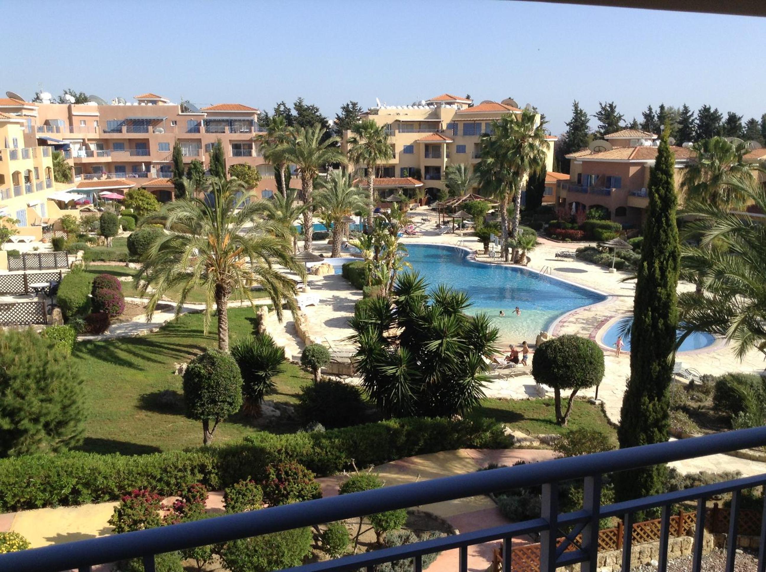 Limnaria Gardens B