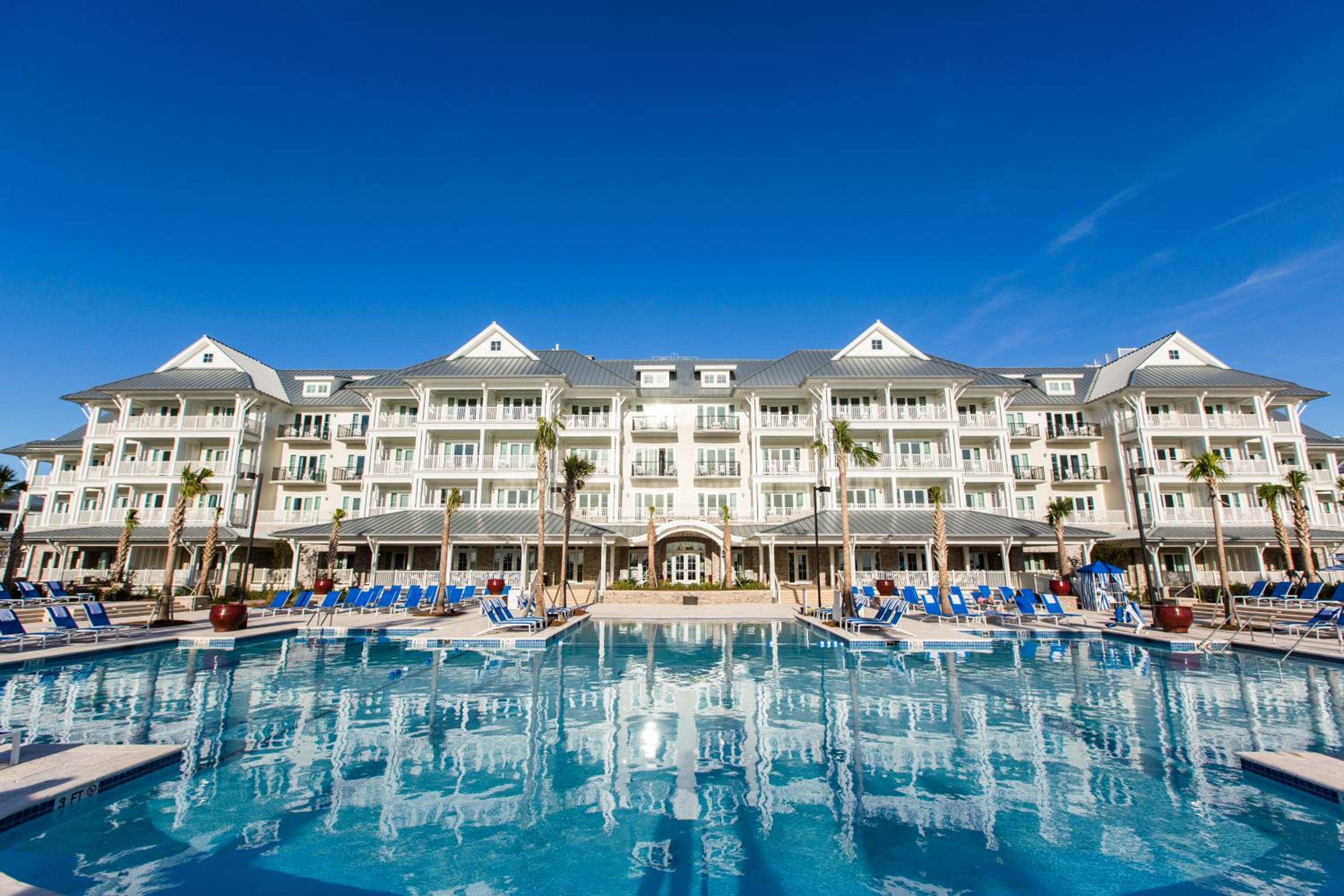 Hotel The Beach Club at Charleston Harbor Resort and Marina