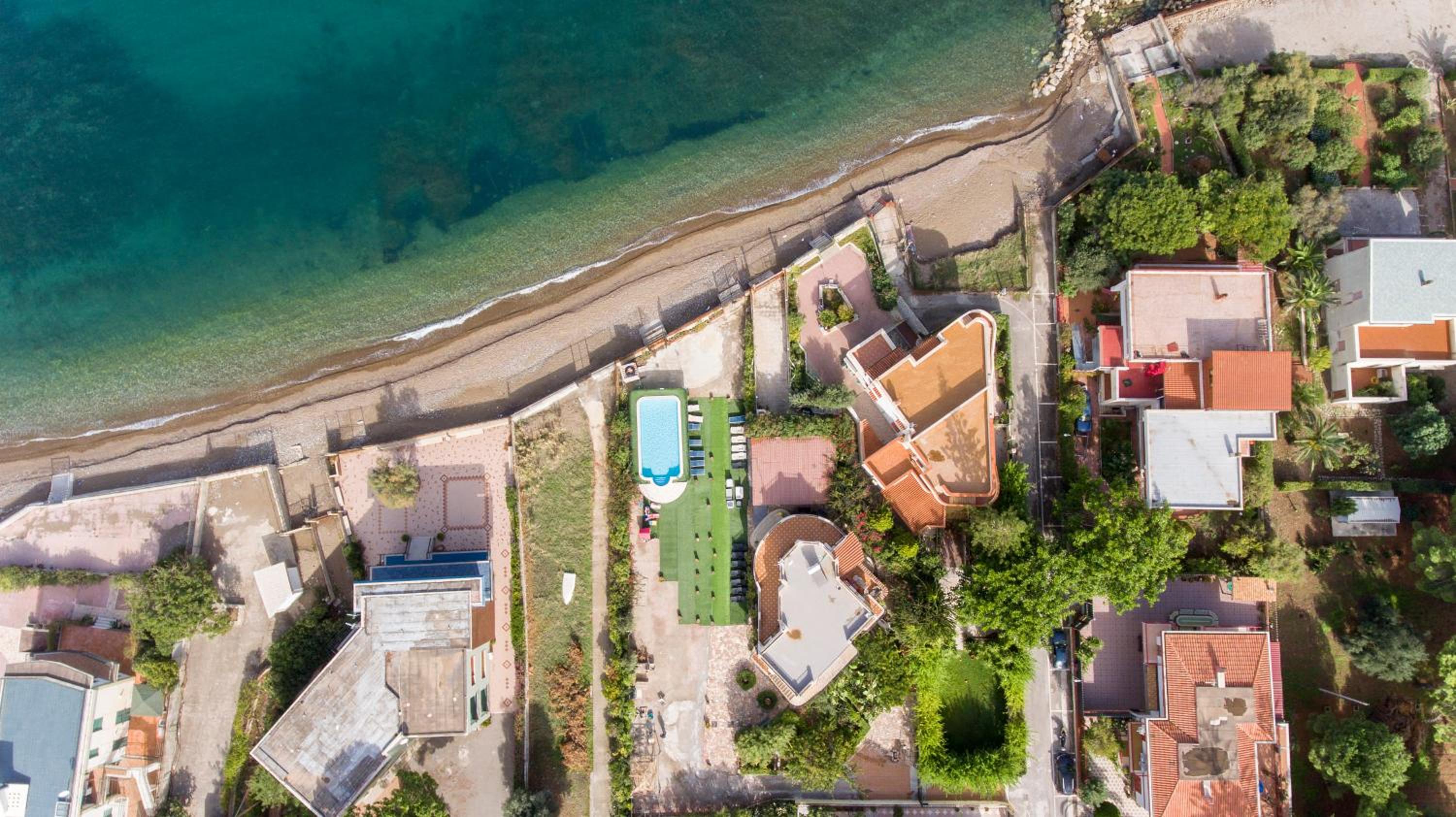 Photo 111
