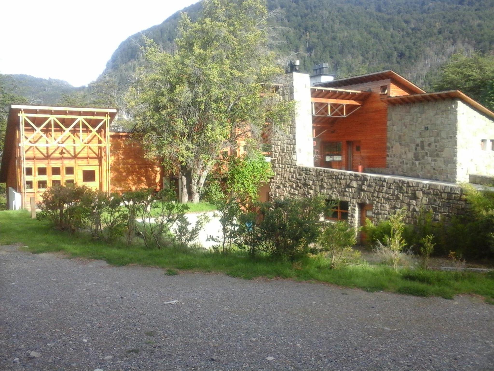 Domos El Aura - Parque Nacional Los Alerces