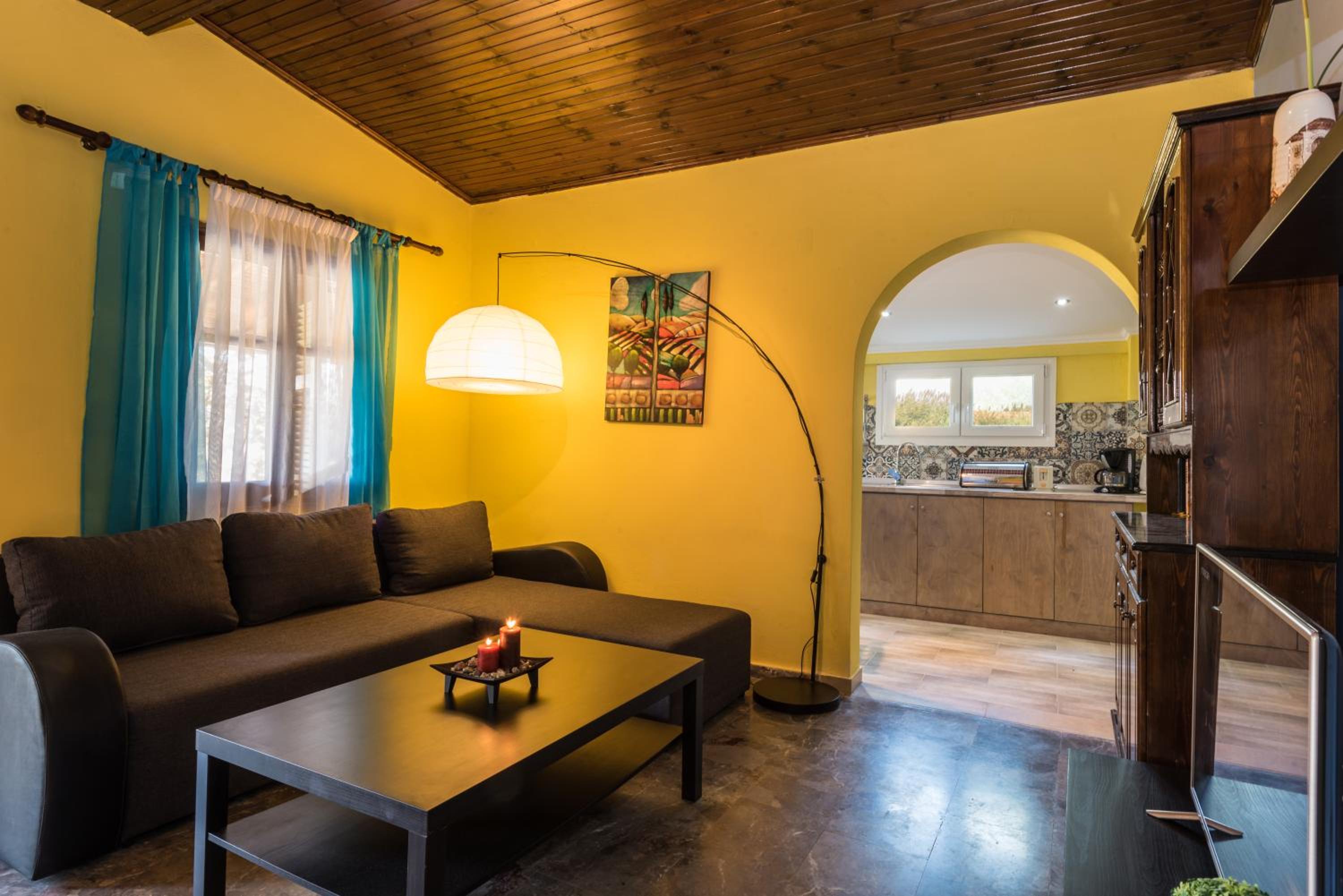 Helena Apartments & Villas