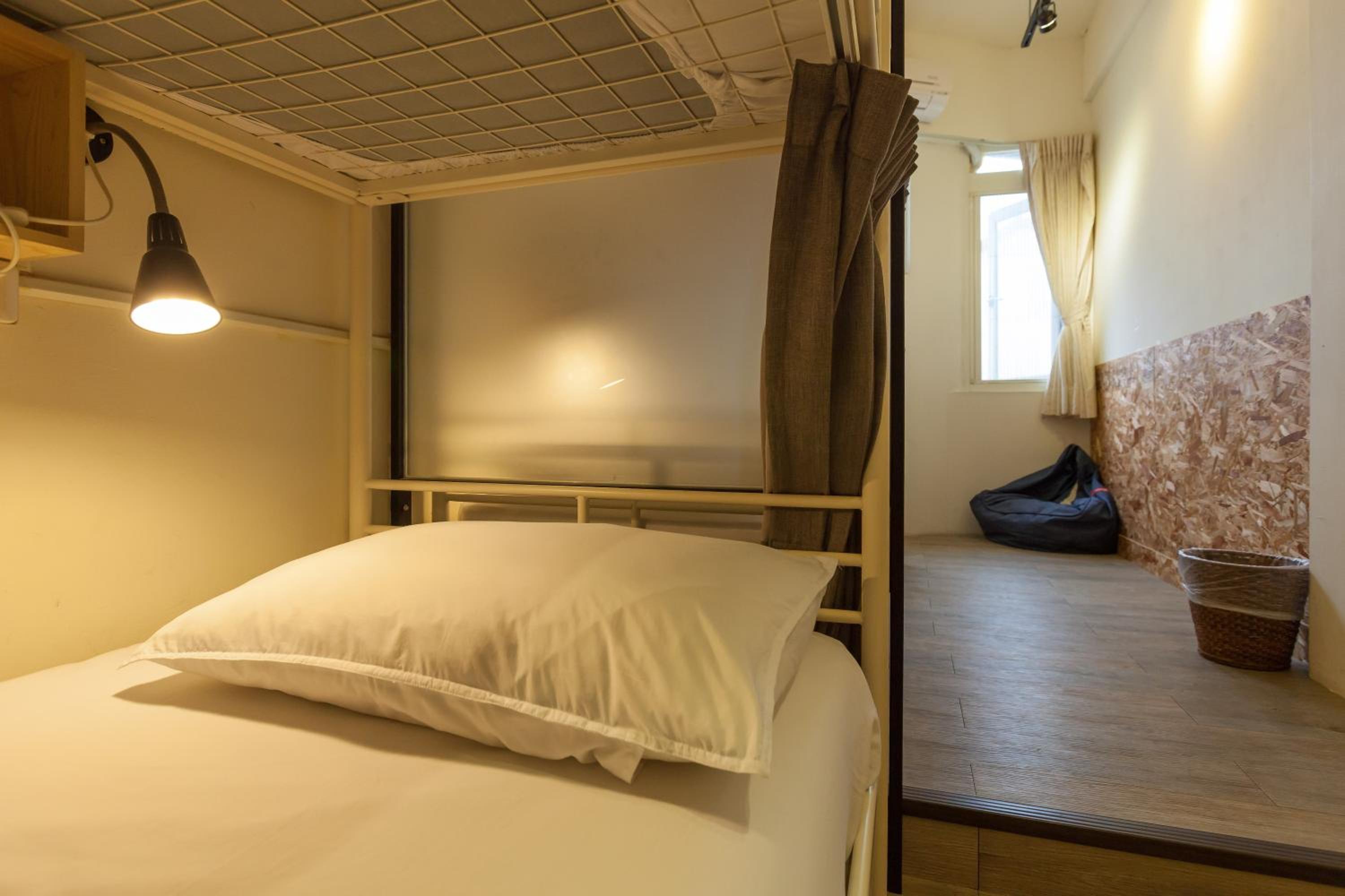 Sleeping Boot Hostel