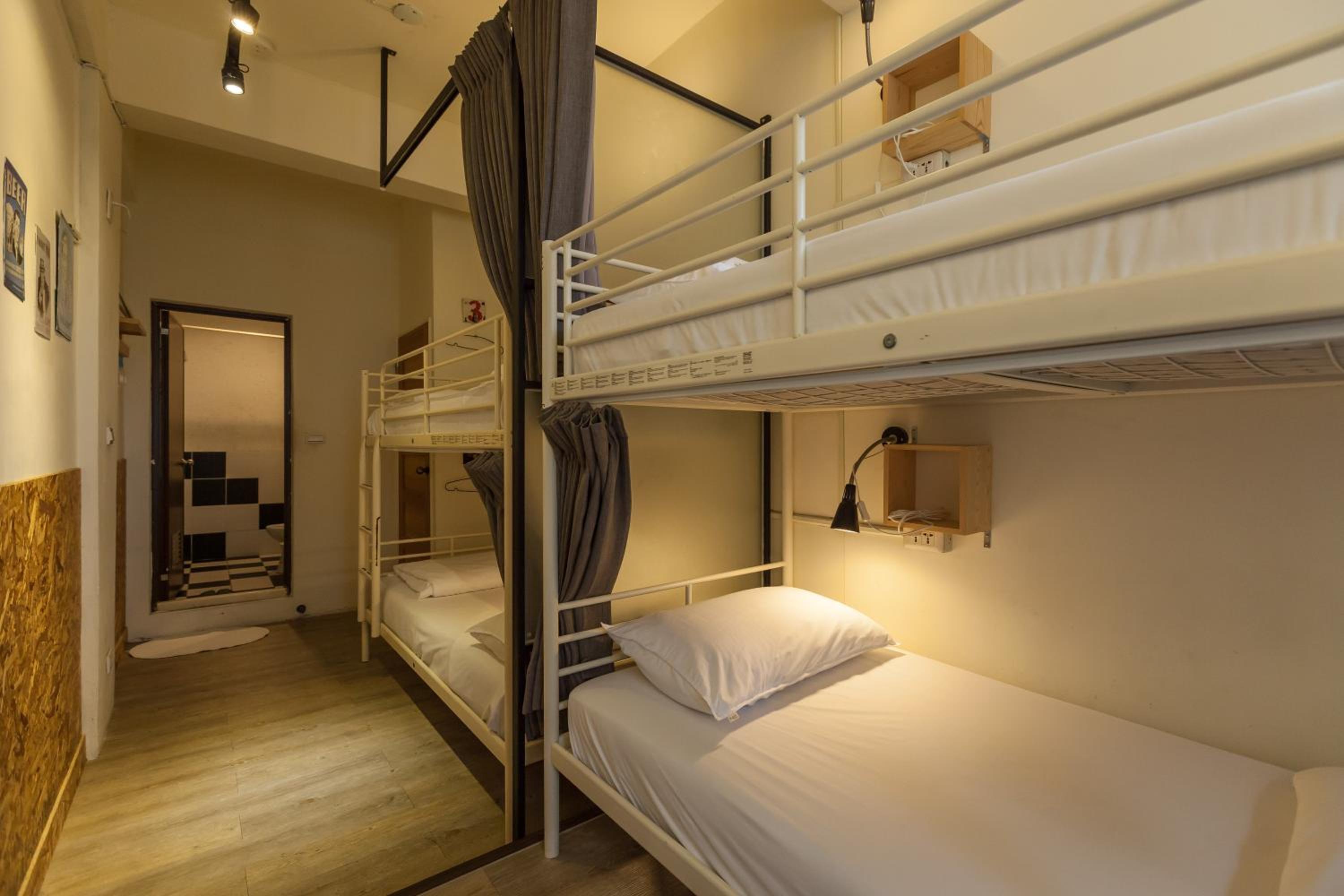 Sleeping Boot Hostel