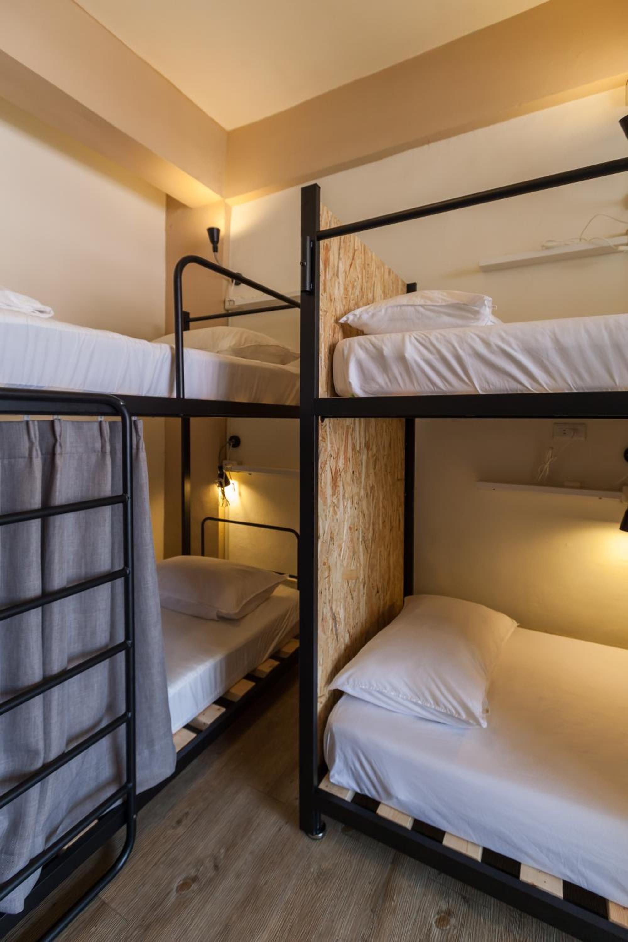 Sleeping Boot Hostel