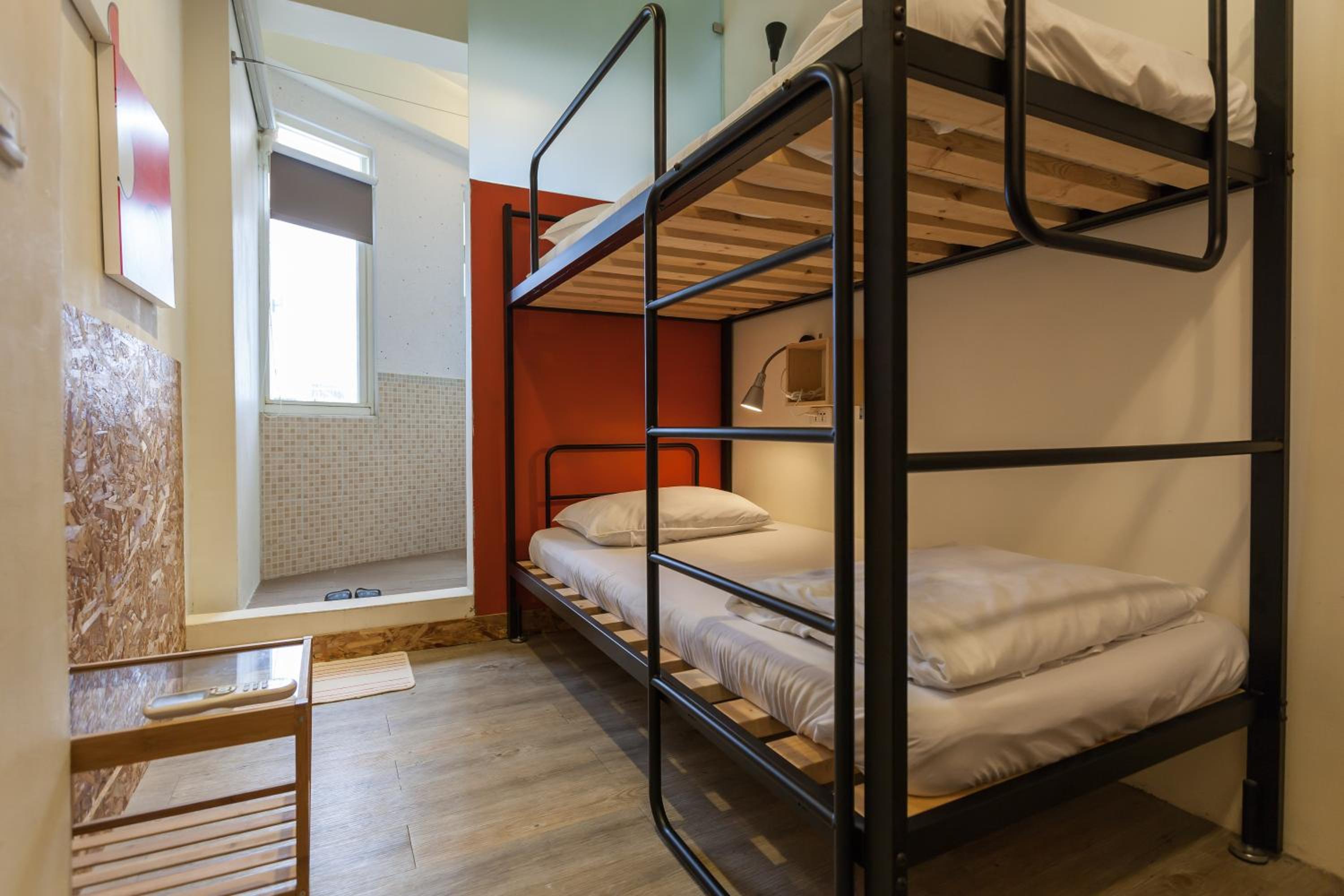 Sleeping Boot Hostel