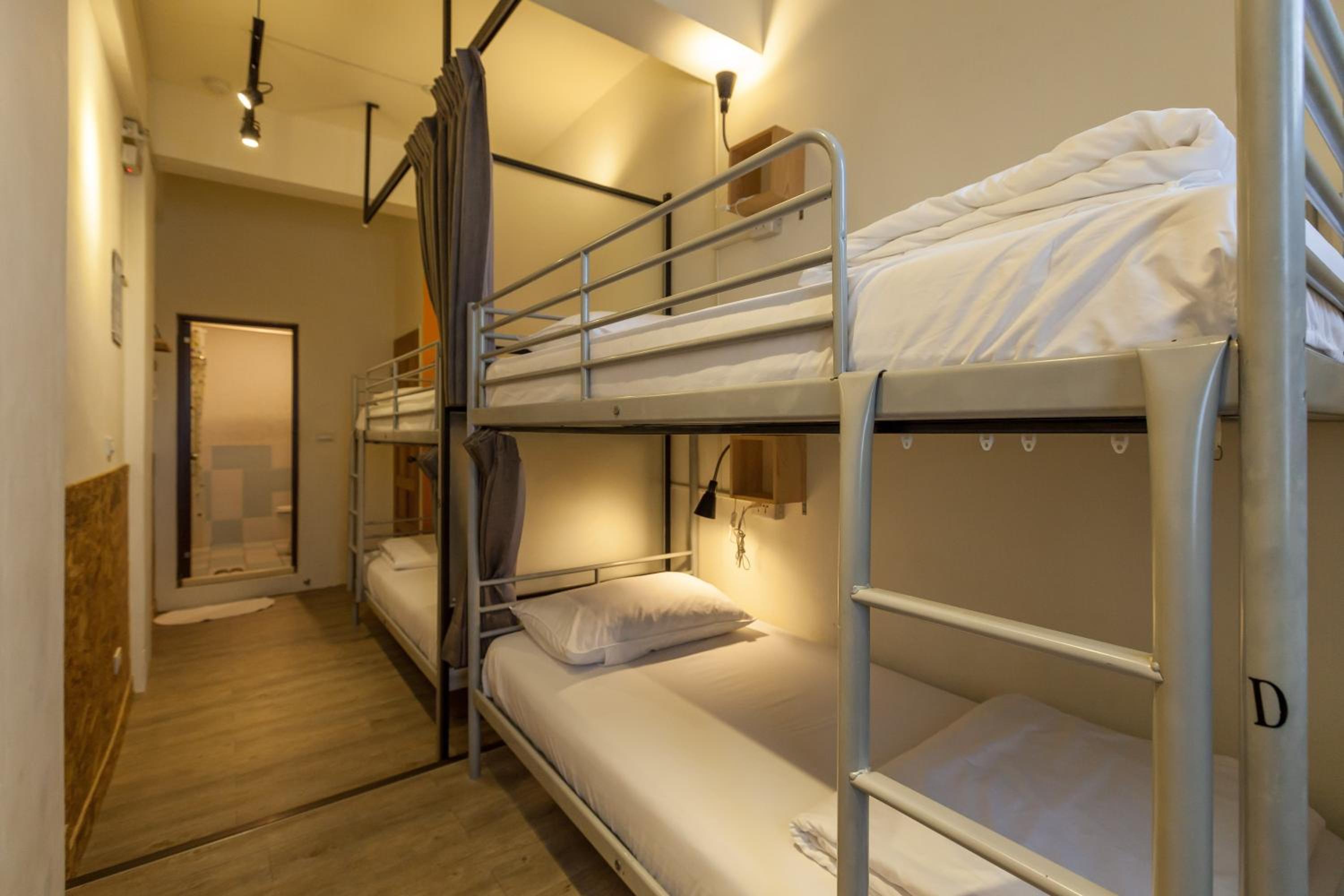 Sleeping Boot Hostel
