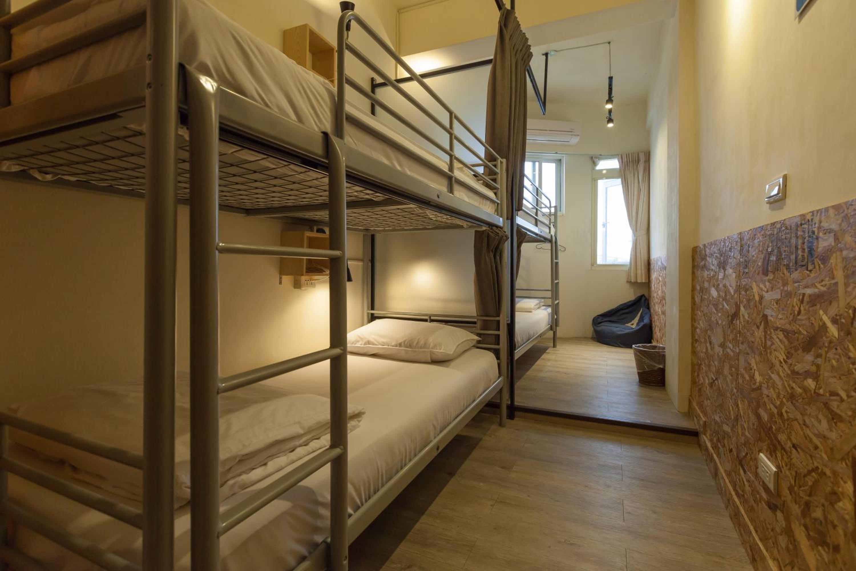 Sleeping Boot Hostel