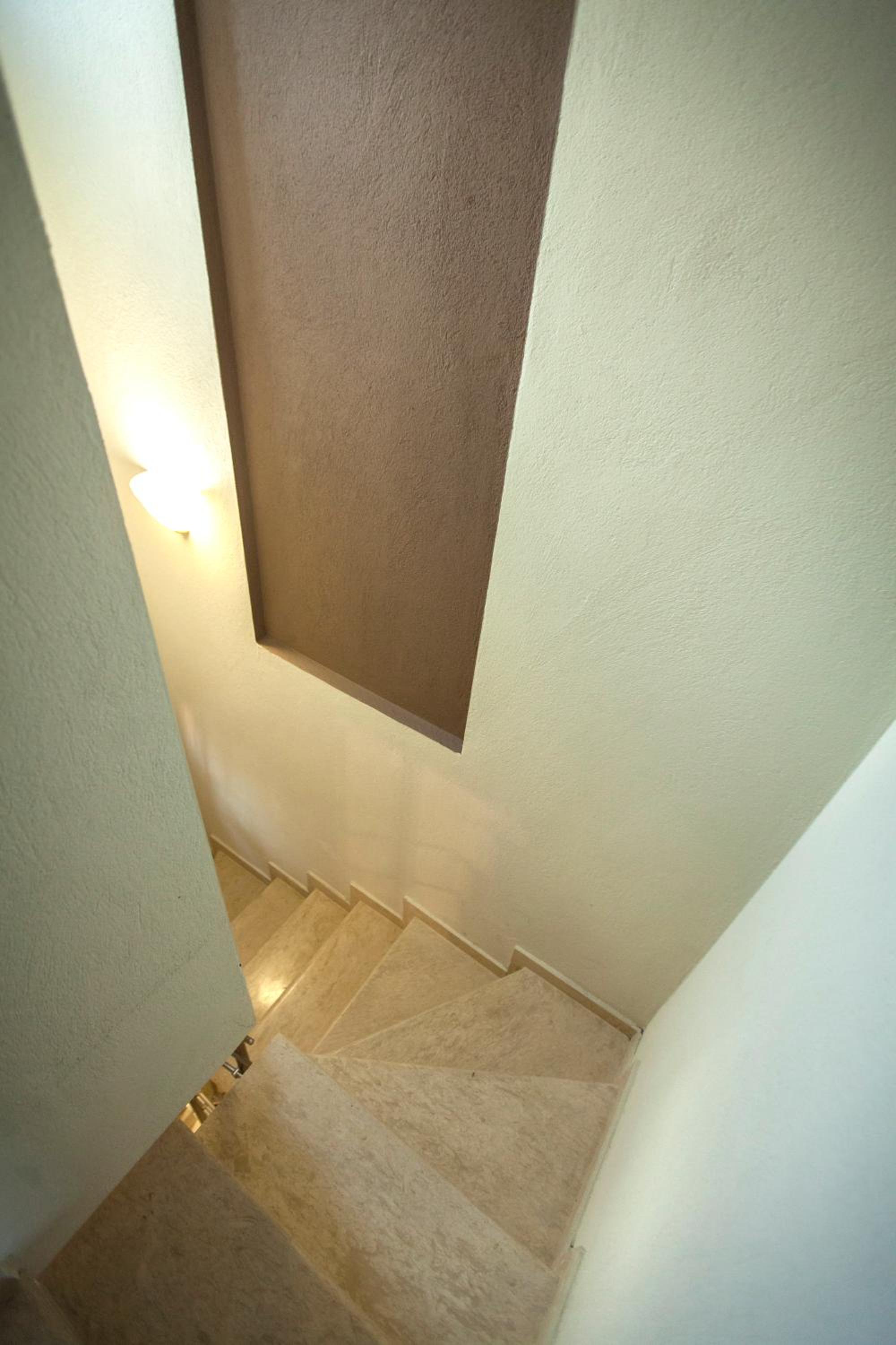 Αmalia Lux Villas view 5