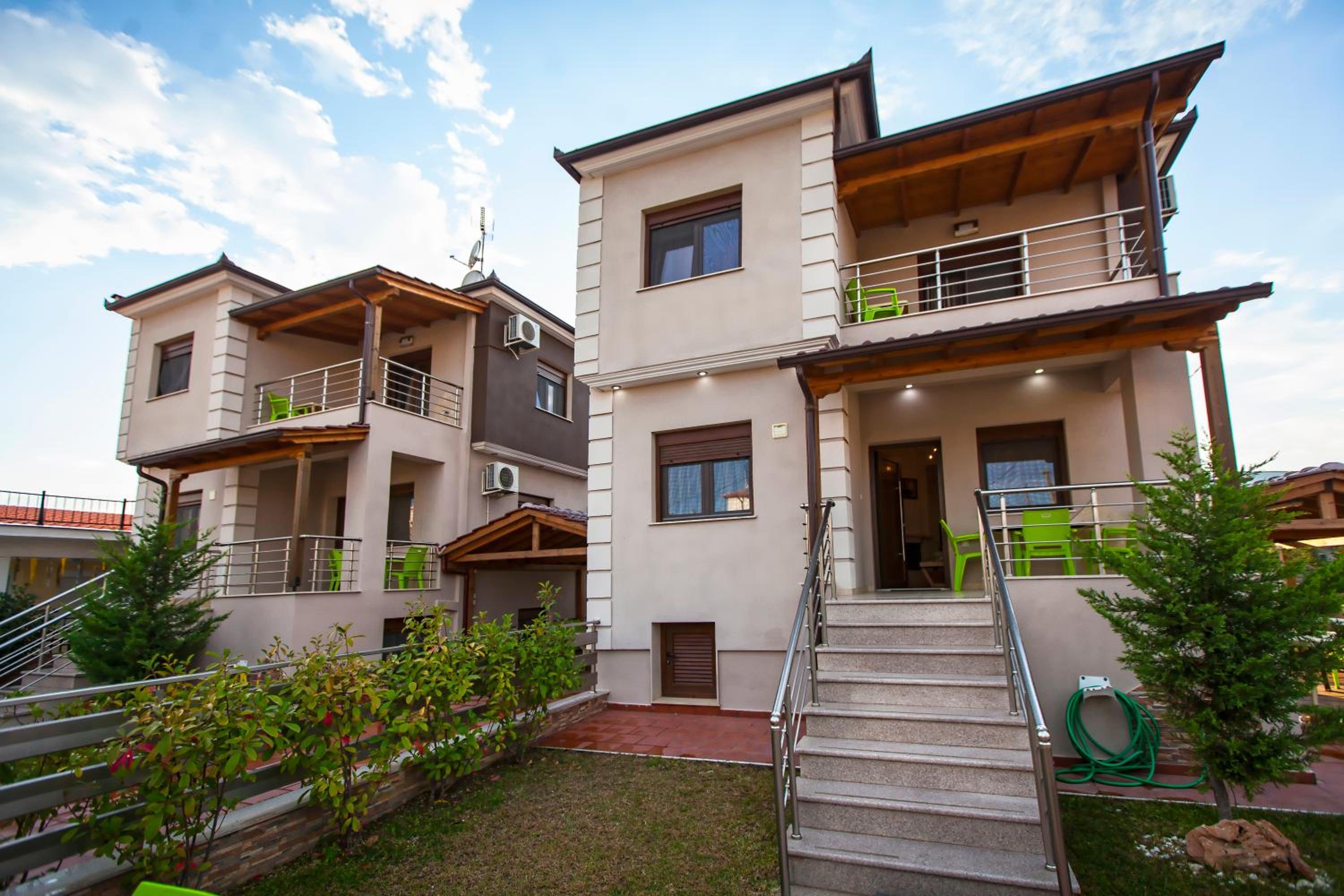 Αmalia Lux Villas view 2