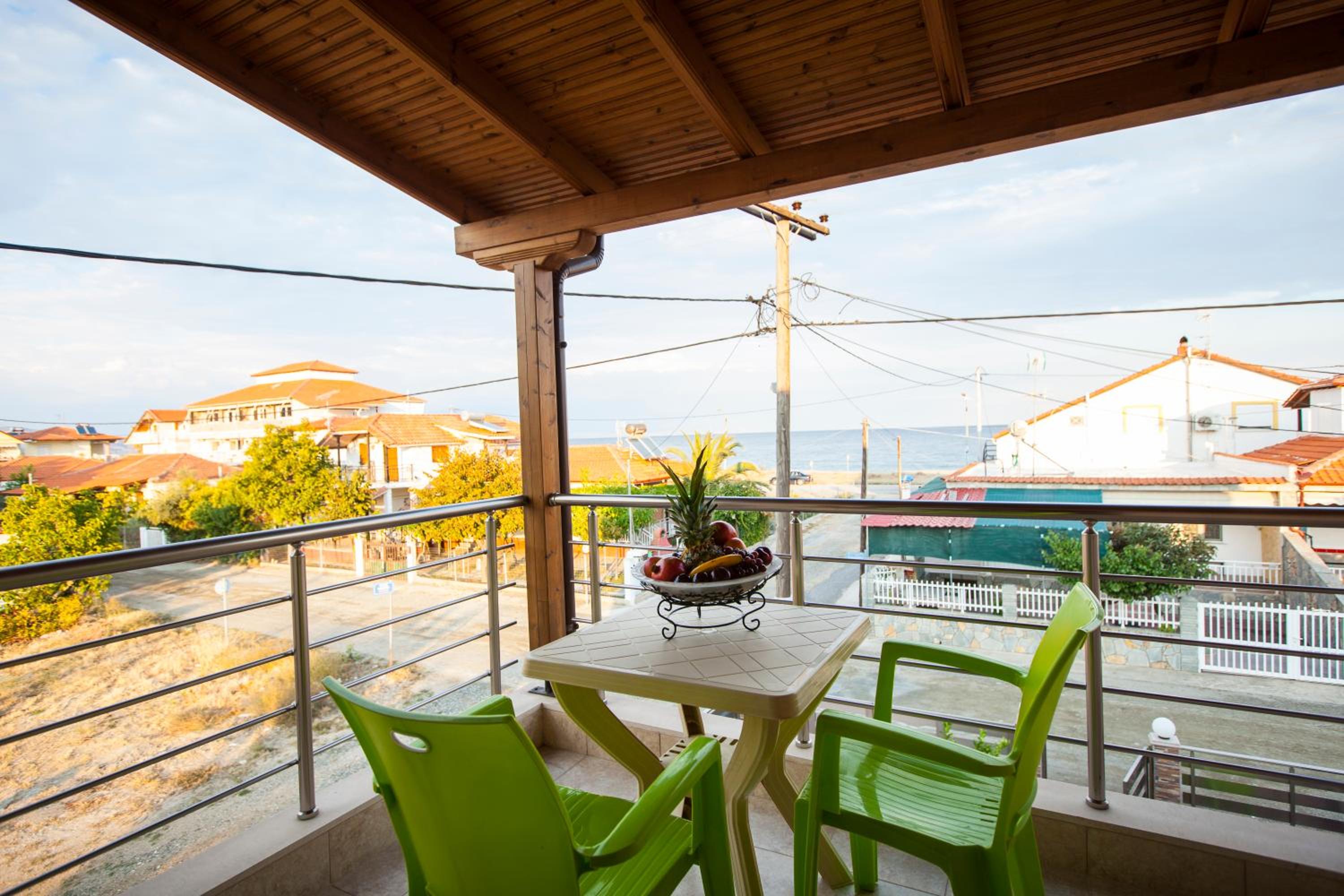 Αmalia Lux Villas view 4