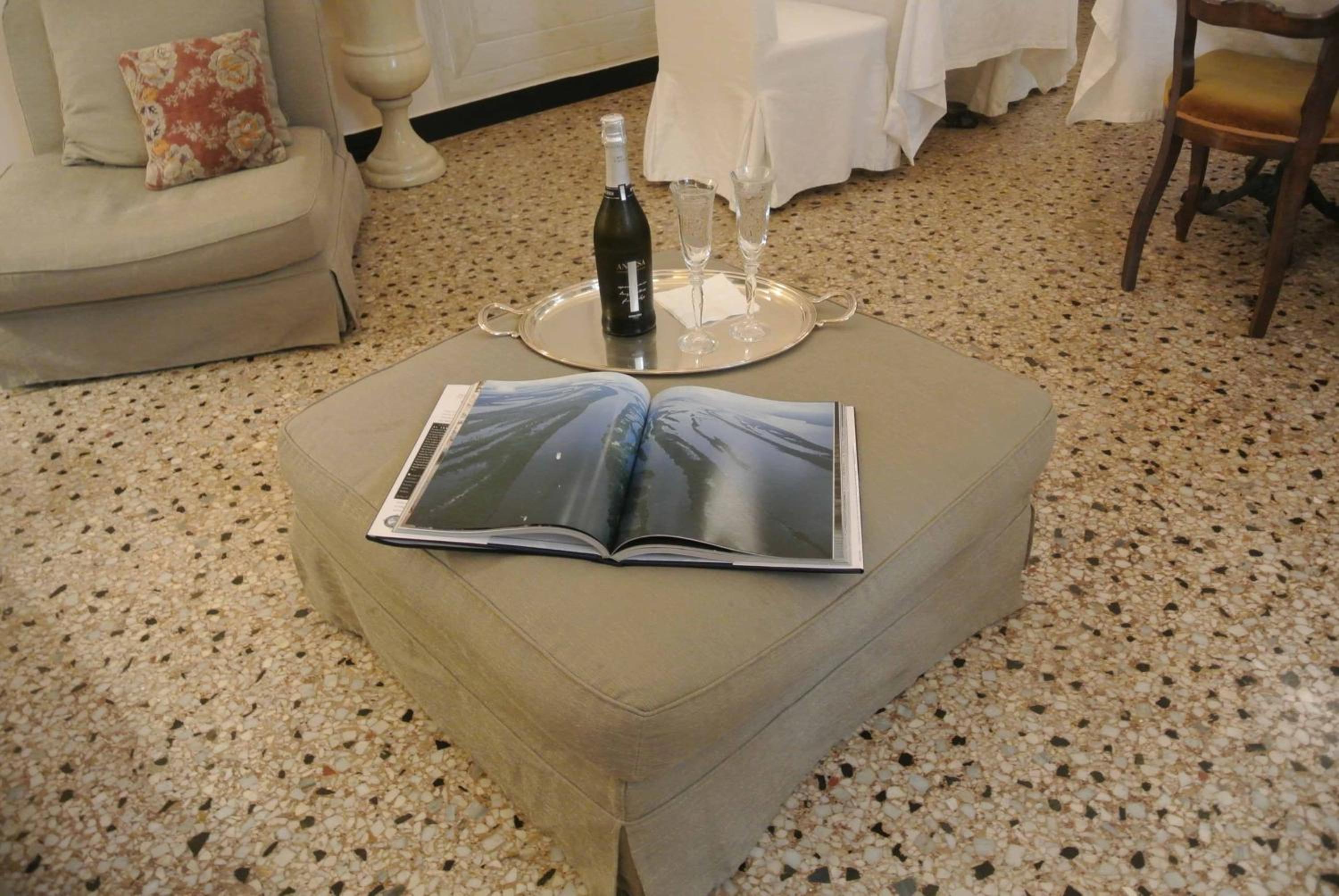 Palazzo Zecchino B&B