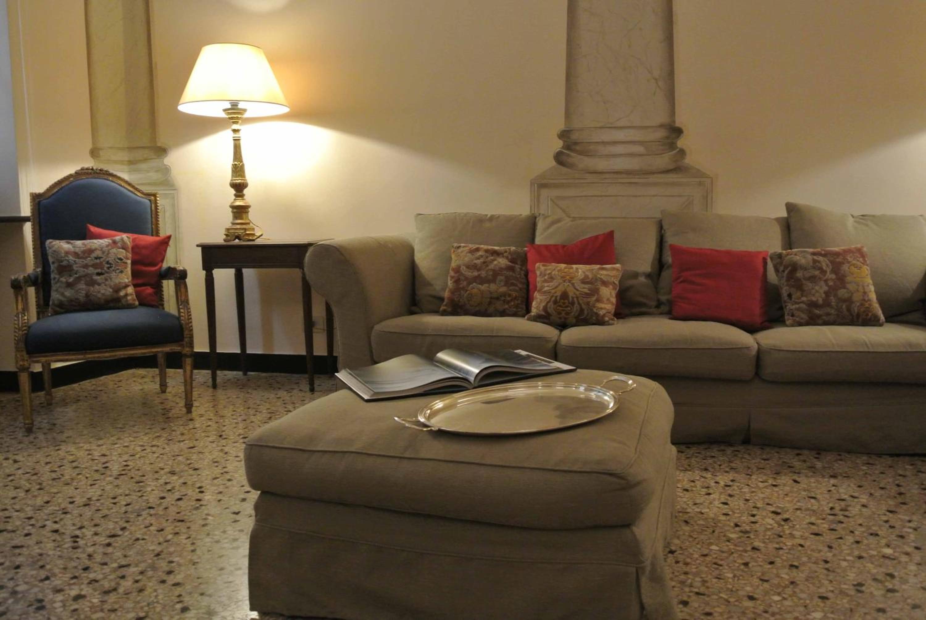 Palazzo Zecchino B&B