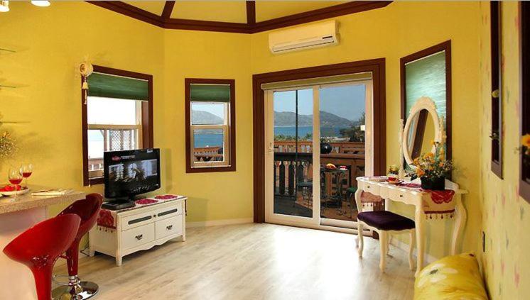 Rainbow Hill Pension