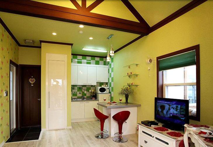 Rainbow Hill Pension