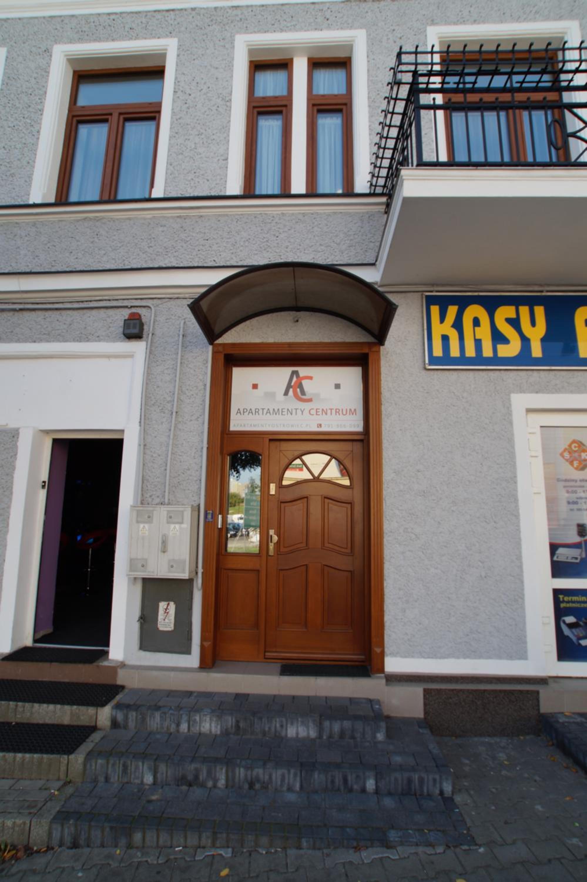Apartamenty Ostrowiec - Pokoje Gościnne Centrum view 3