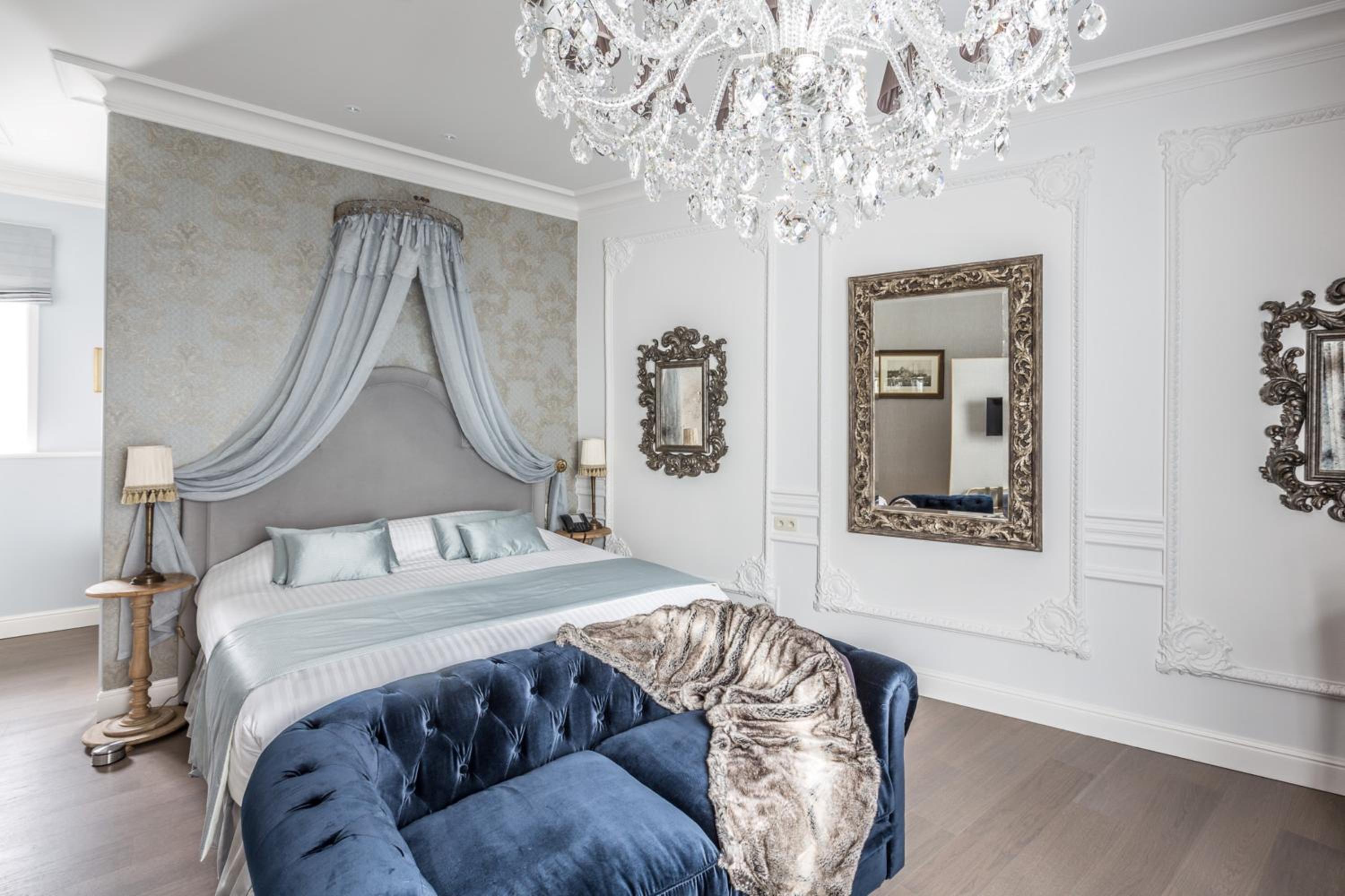 Bruges Vacations - Boutique Hotel De Castillion - Small elegant family hotel - Property Image 2