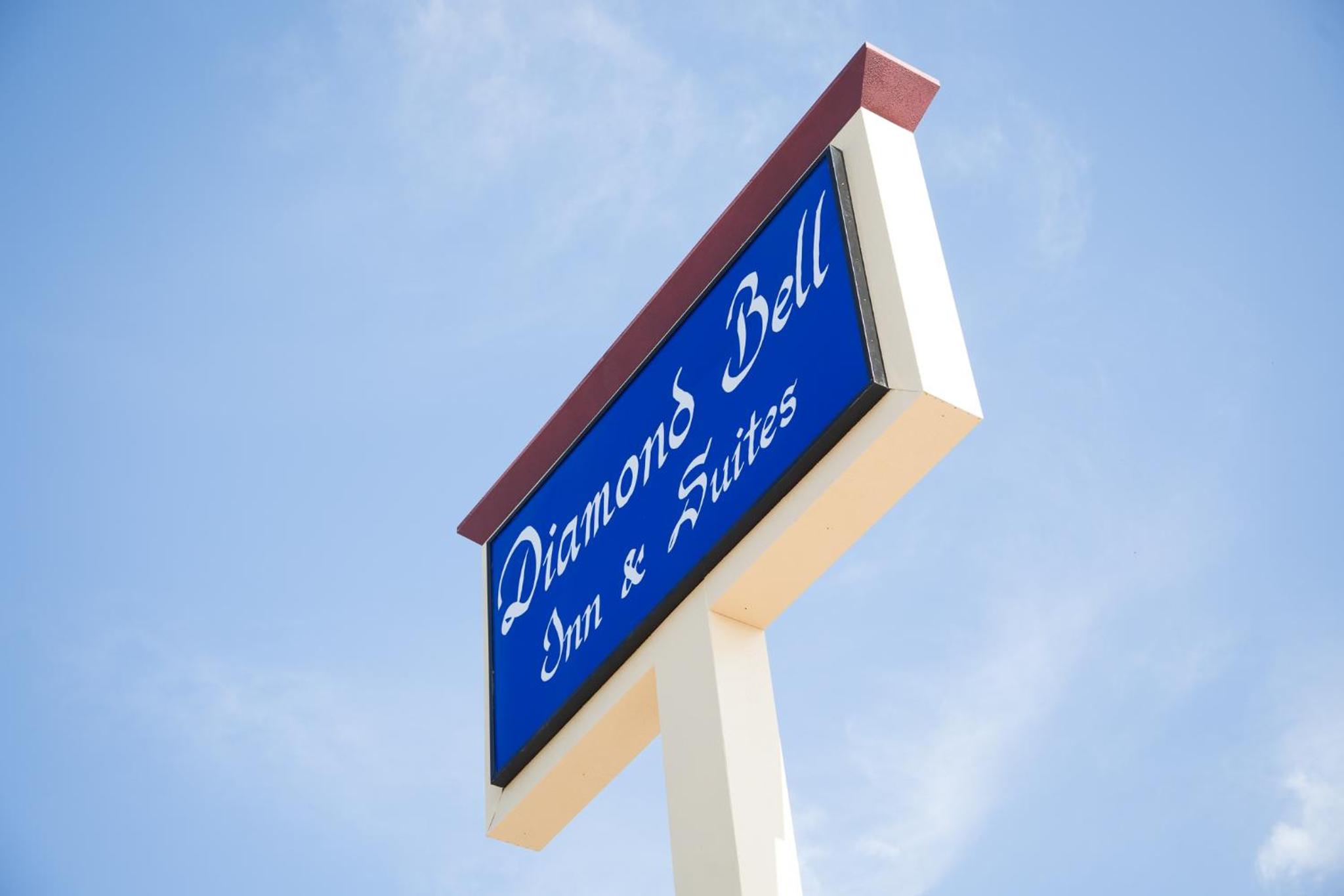 Diamond Bell Inn & Suites