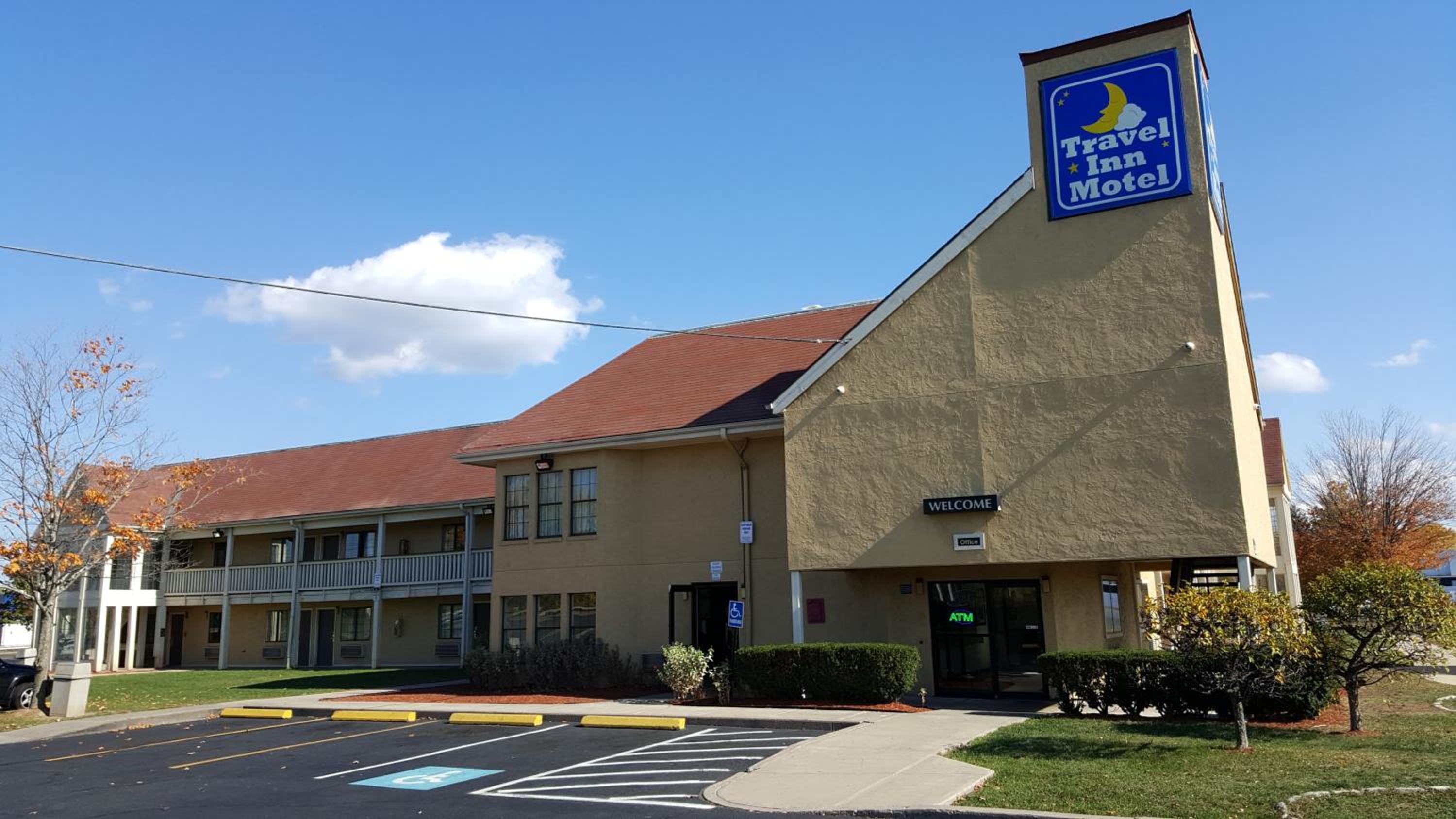 Travel Inn Motel view 2
