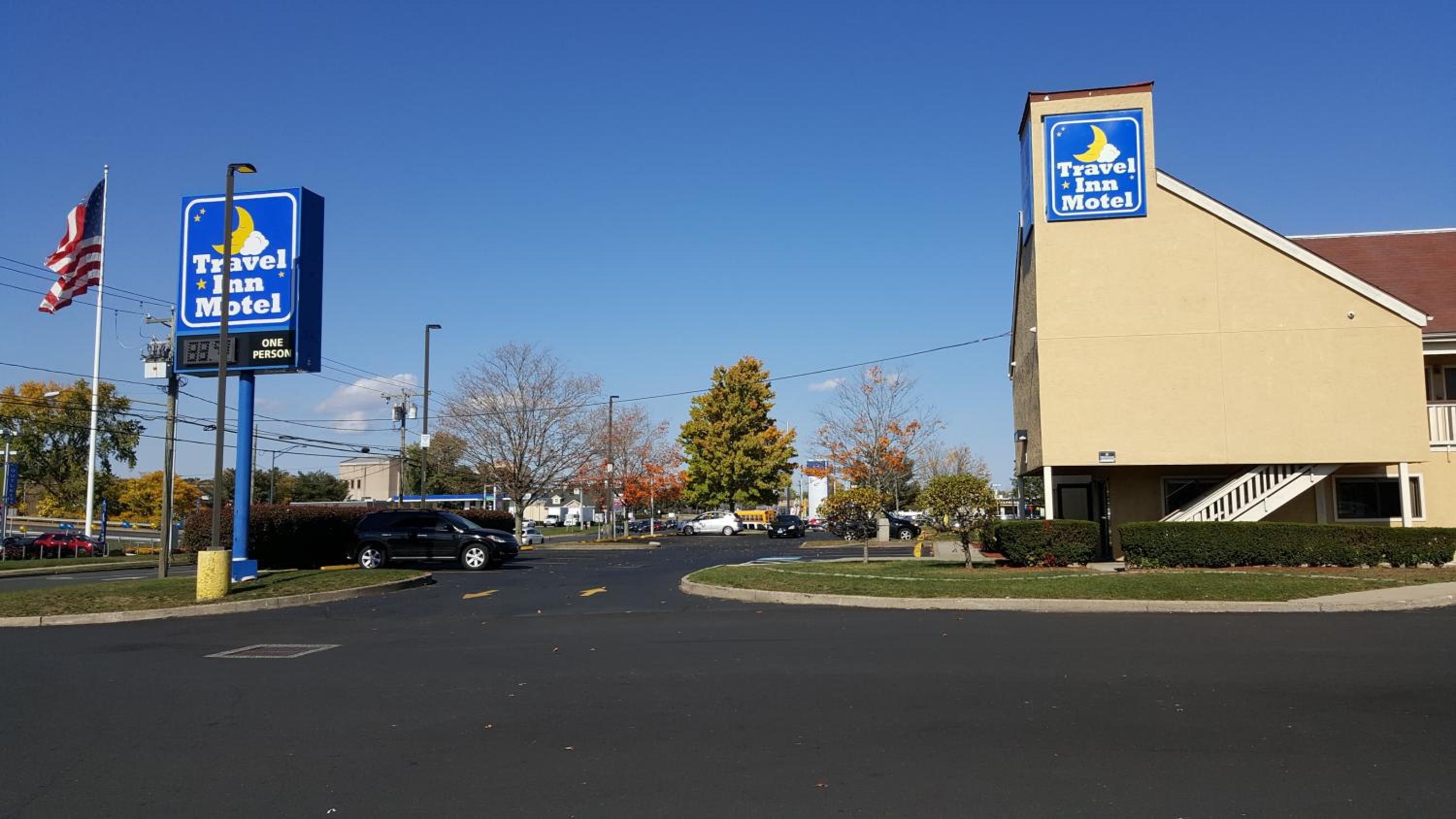 Travel Inn Motel view 4