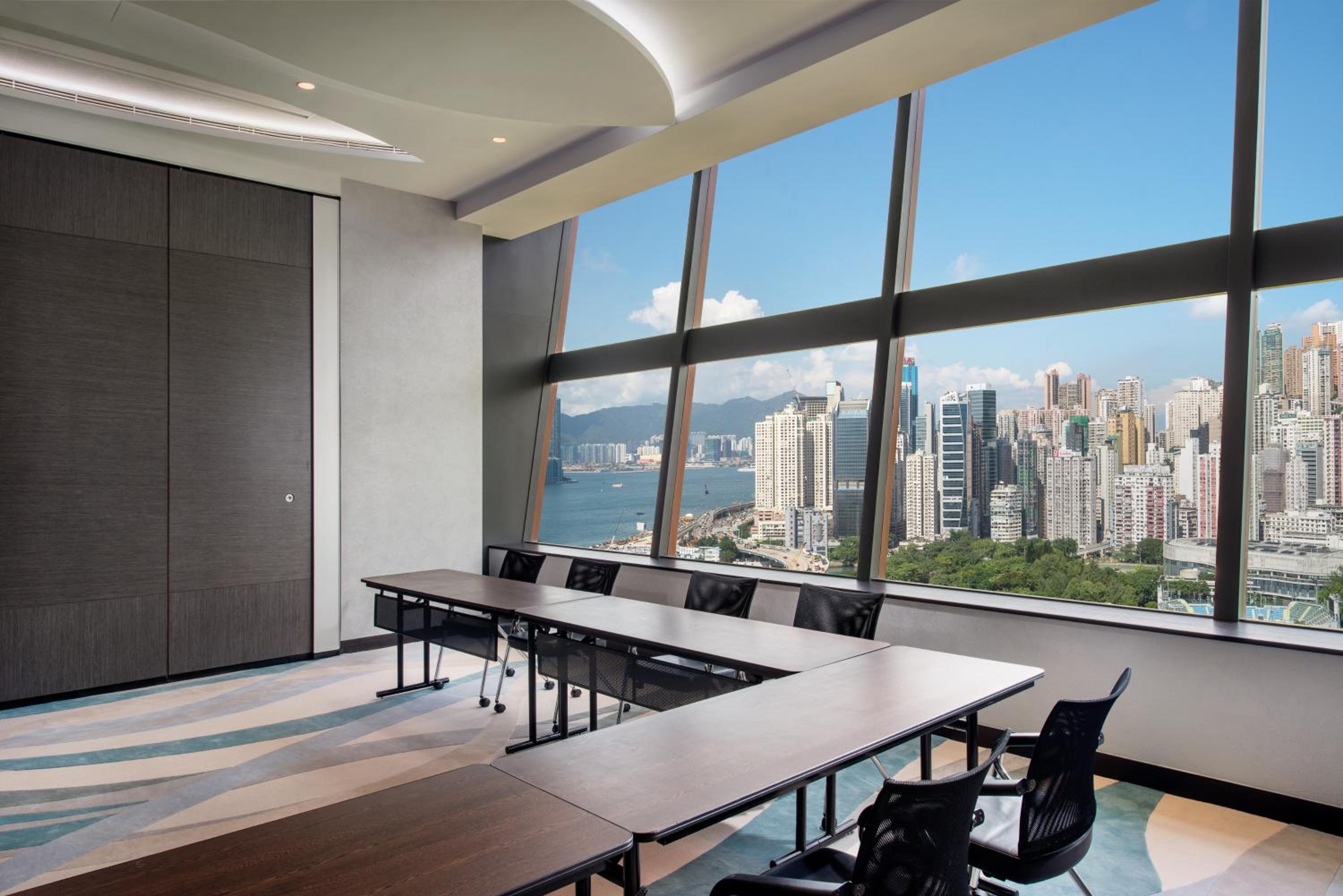 The Park Lane Hong Kong, Autograph Collection