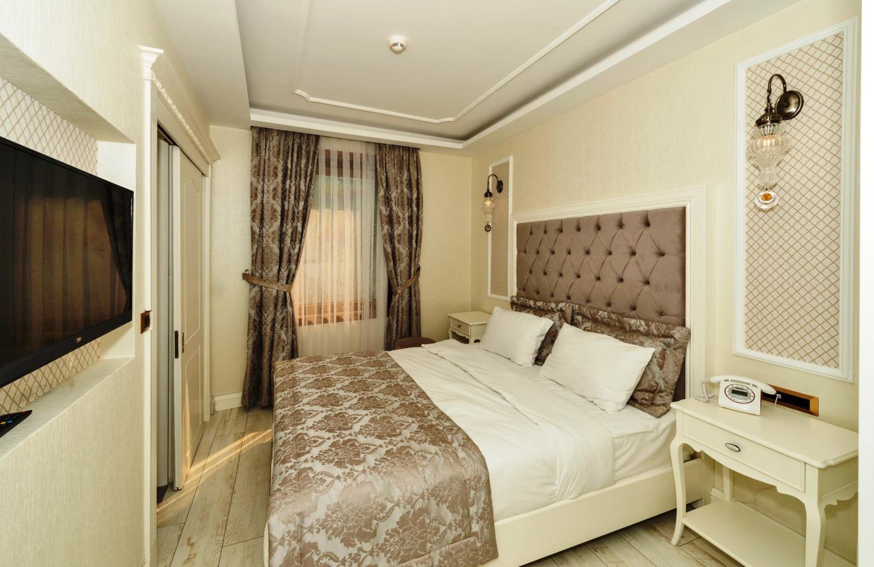 Zeynep Sultan Hotel - Image 31