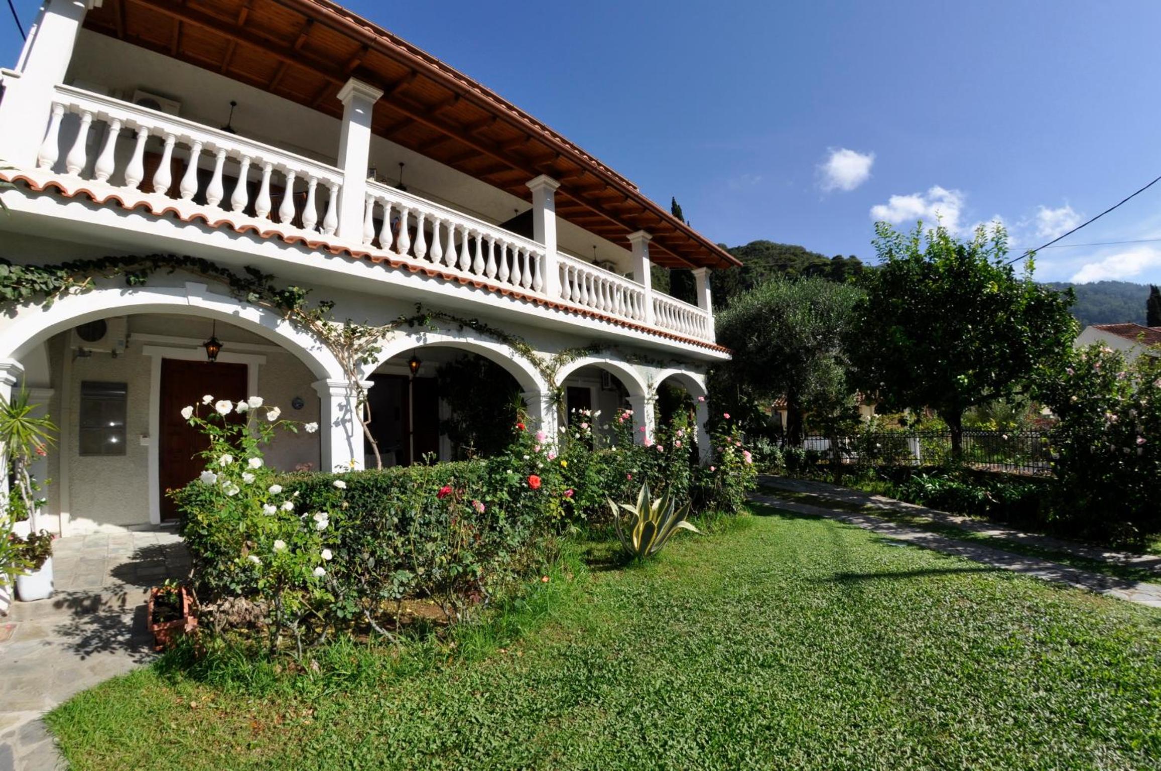 Alexandros Apartments & Studios view 3