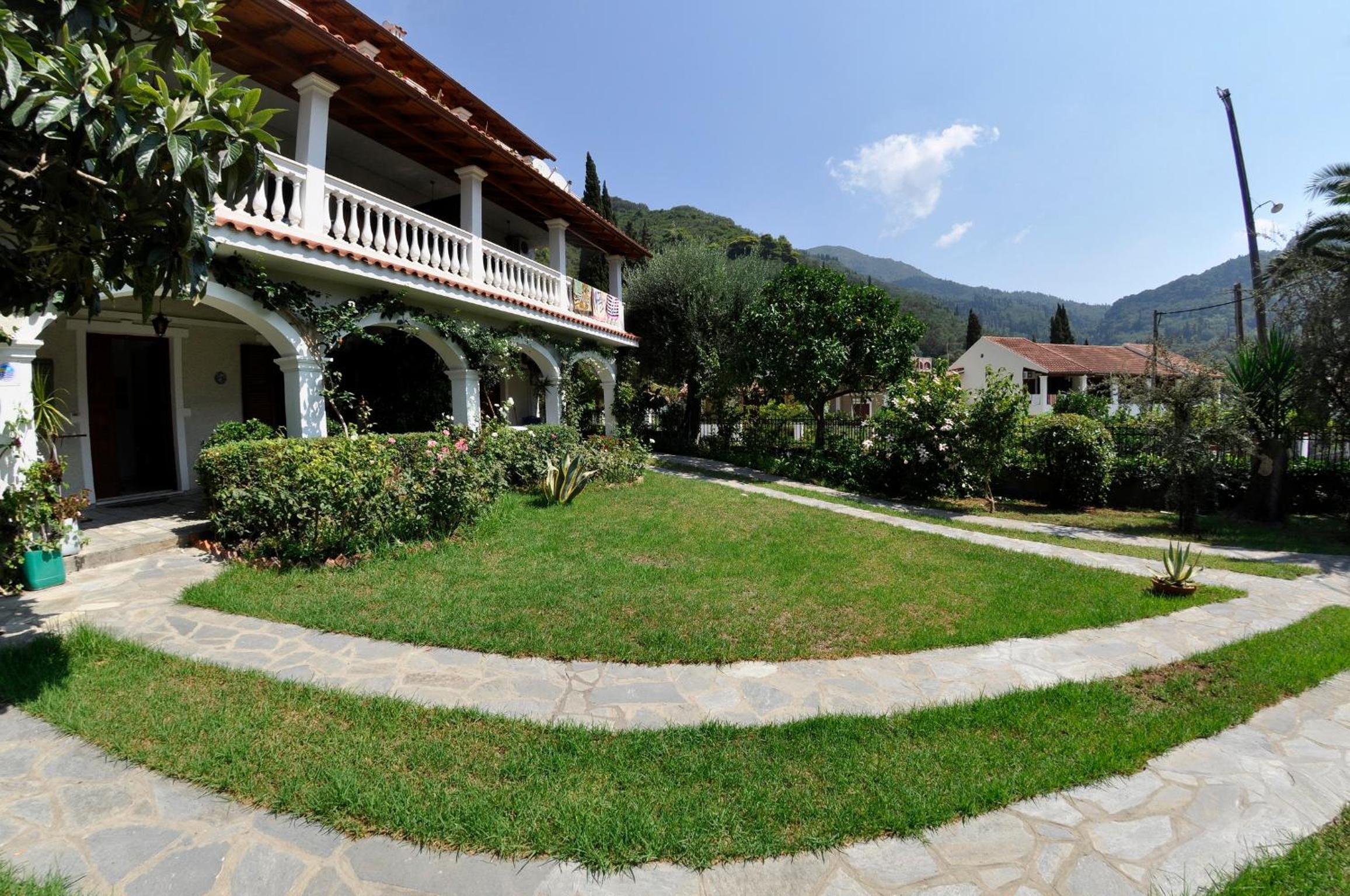 Alexandros Apartments & Studios view 4