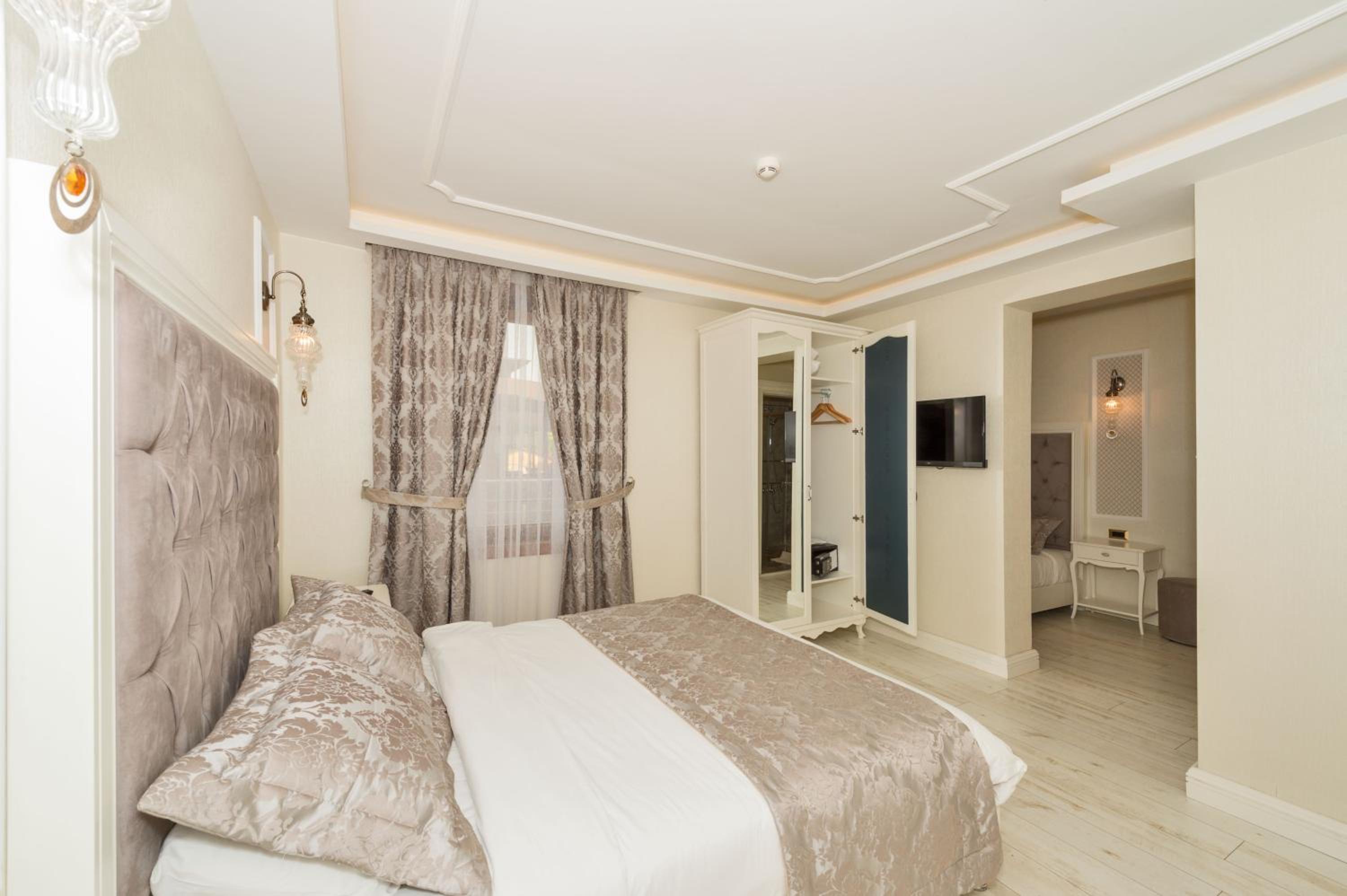 Zeynep Sultan Hotel - Image 30