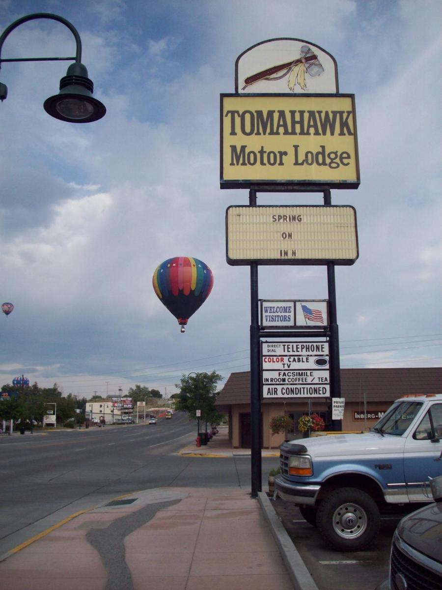 Riverton Vacations - Tomahawk Motor Lodge - Property Image 2
