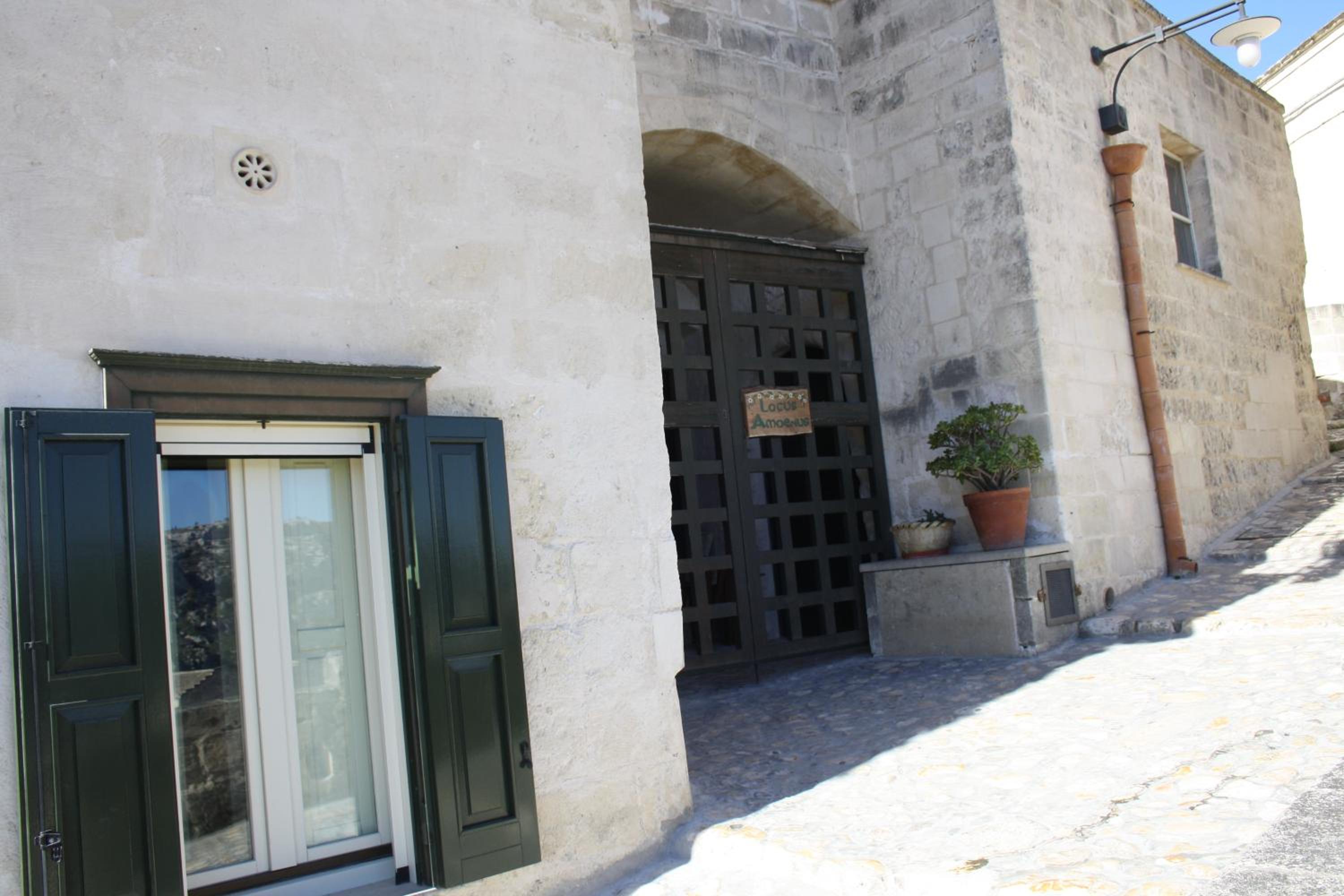 Hotel Locus Amoenus - Image 1