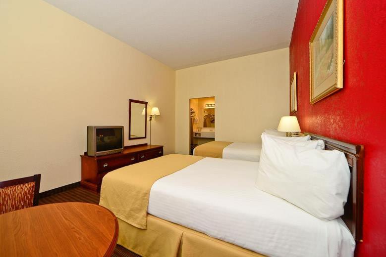 Manchester Vacations - Manchester Heritage Inn  Suites - Property Image 2