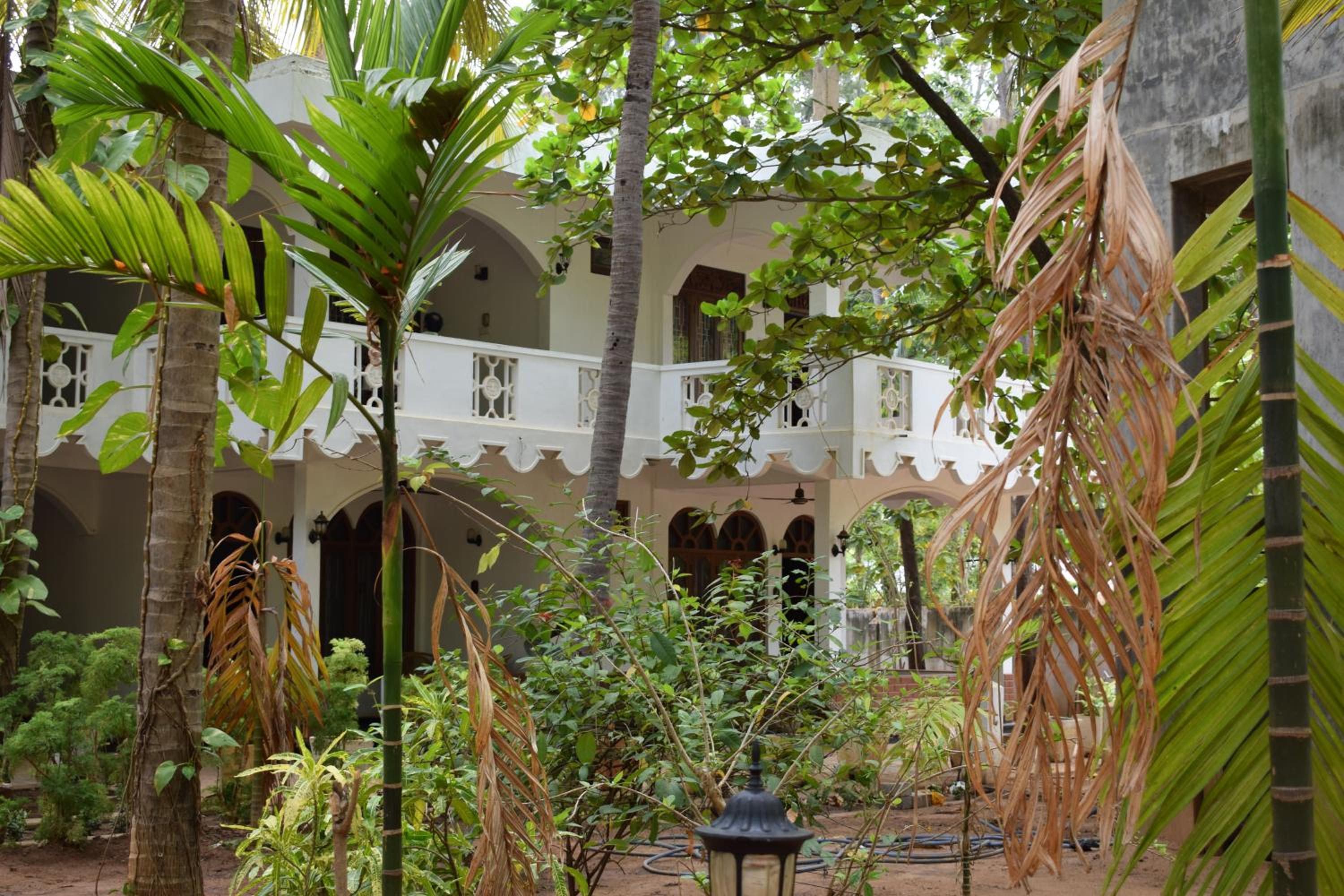 Palm Beach Resort by Yosha Guest