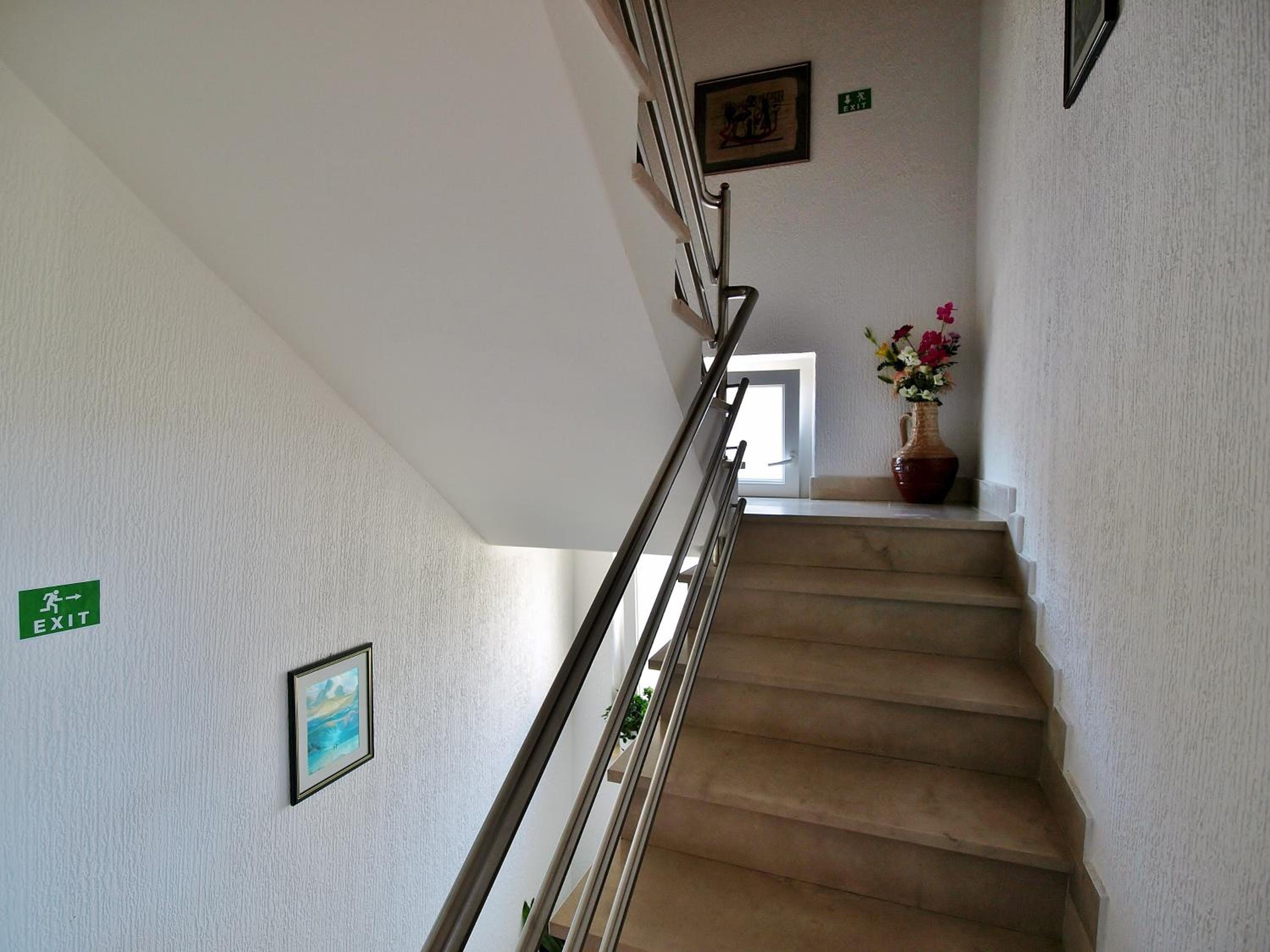 Photo 47